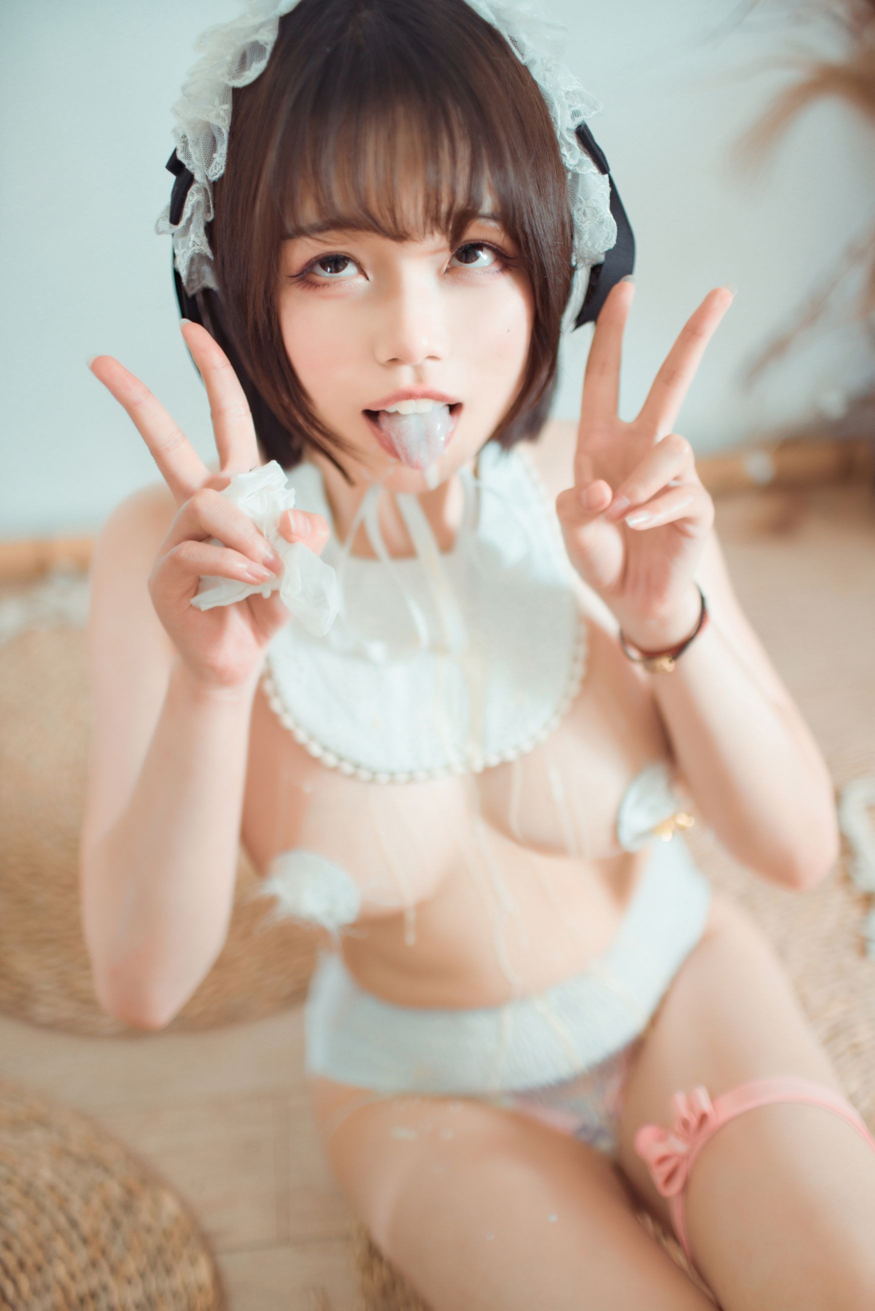 七月喵子NO21巨婴40P240MB免费体验