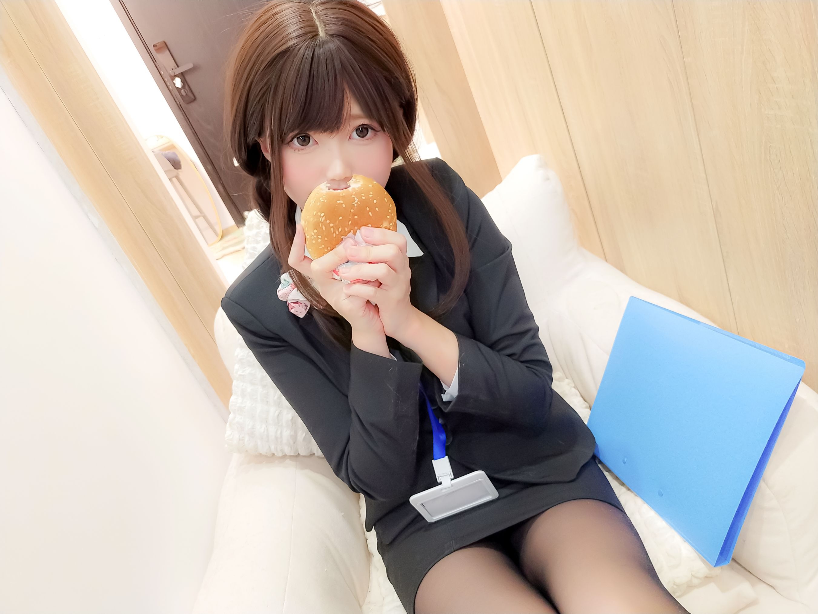 0111会社に行きたくない爆款写真