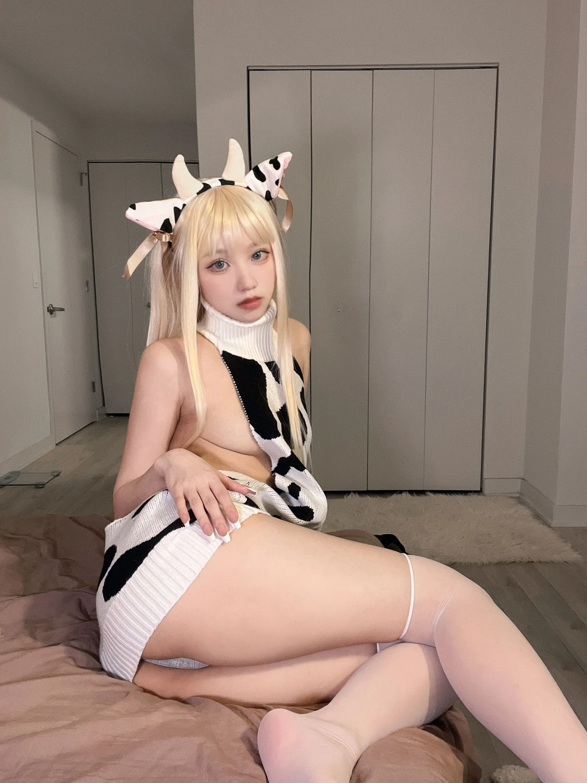 果咩酱w小奶牛33P1V287MB在线欣赏
