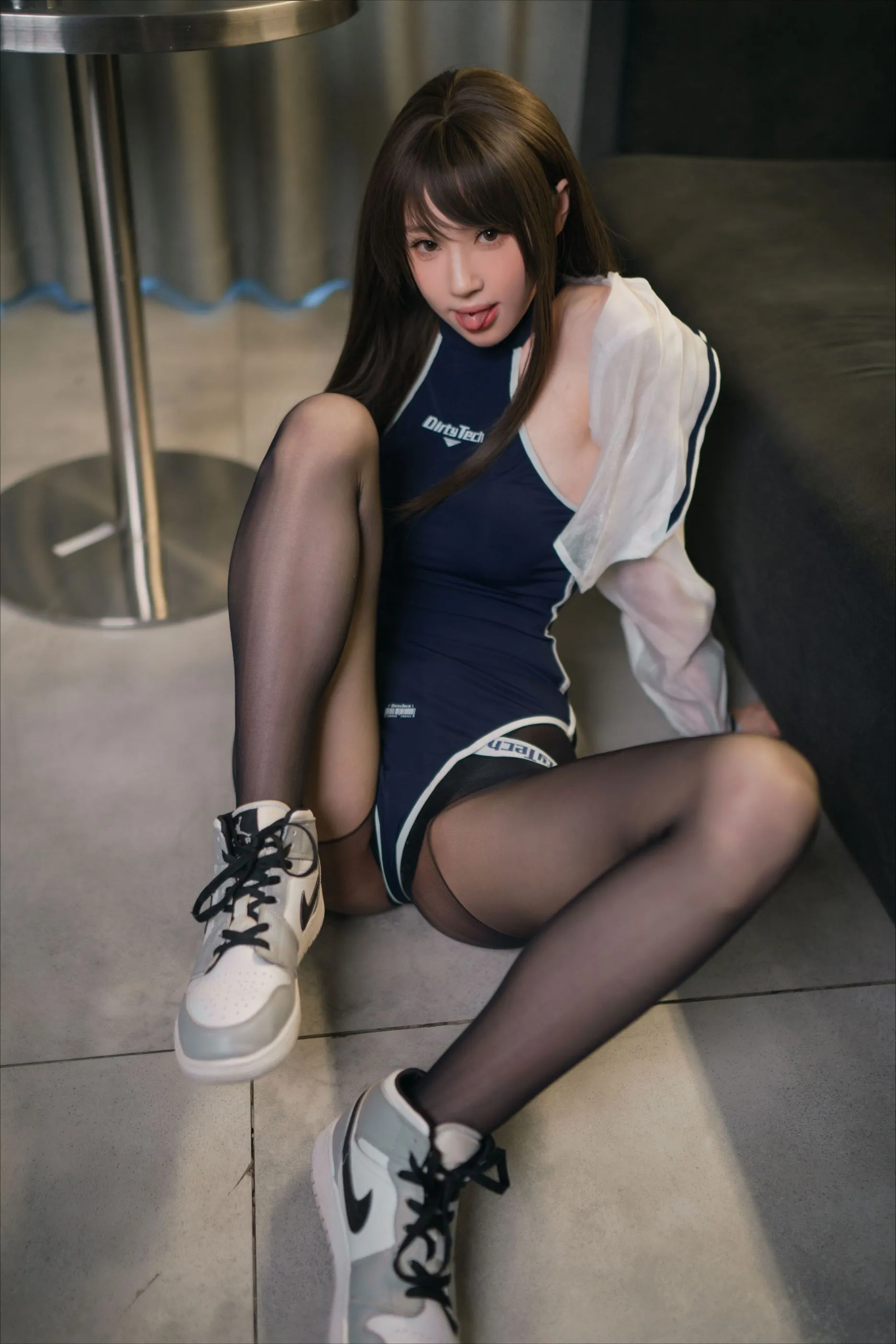 西园寺南哥竞泳史莱姆70P20V332GB最新写真