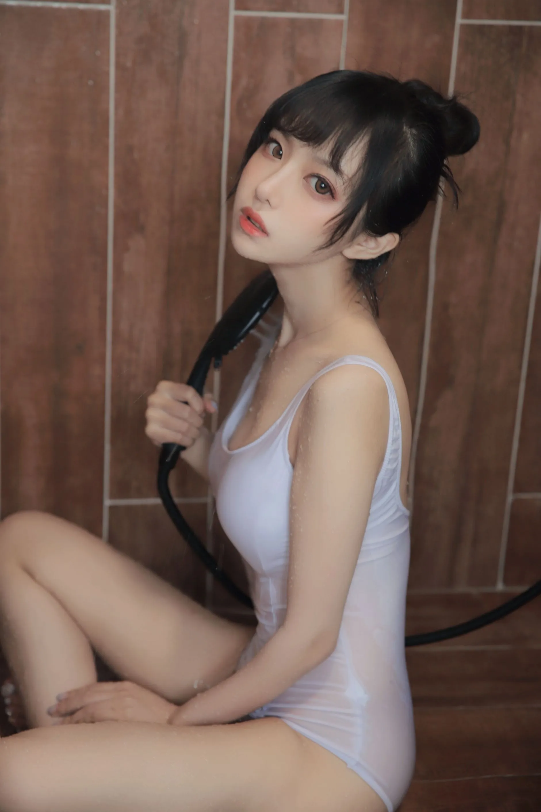 Shika小鹿鹿半透浴室22P51MB0613网红写真