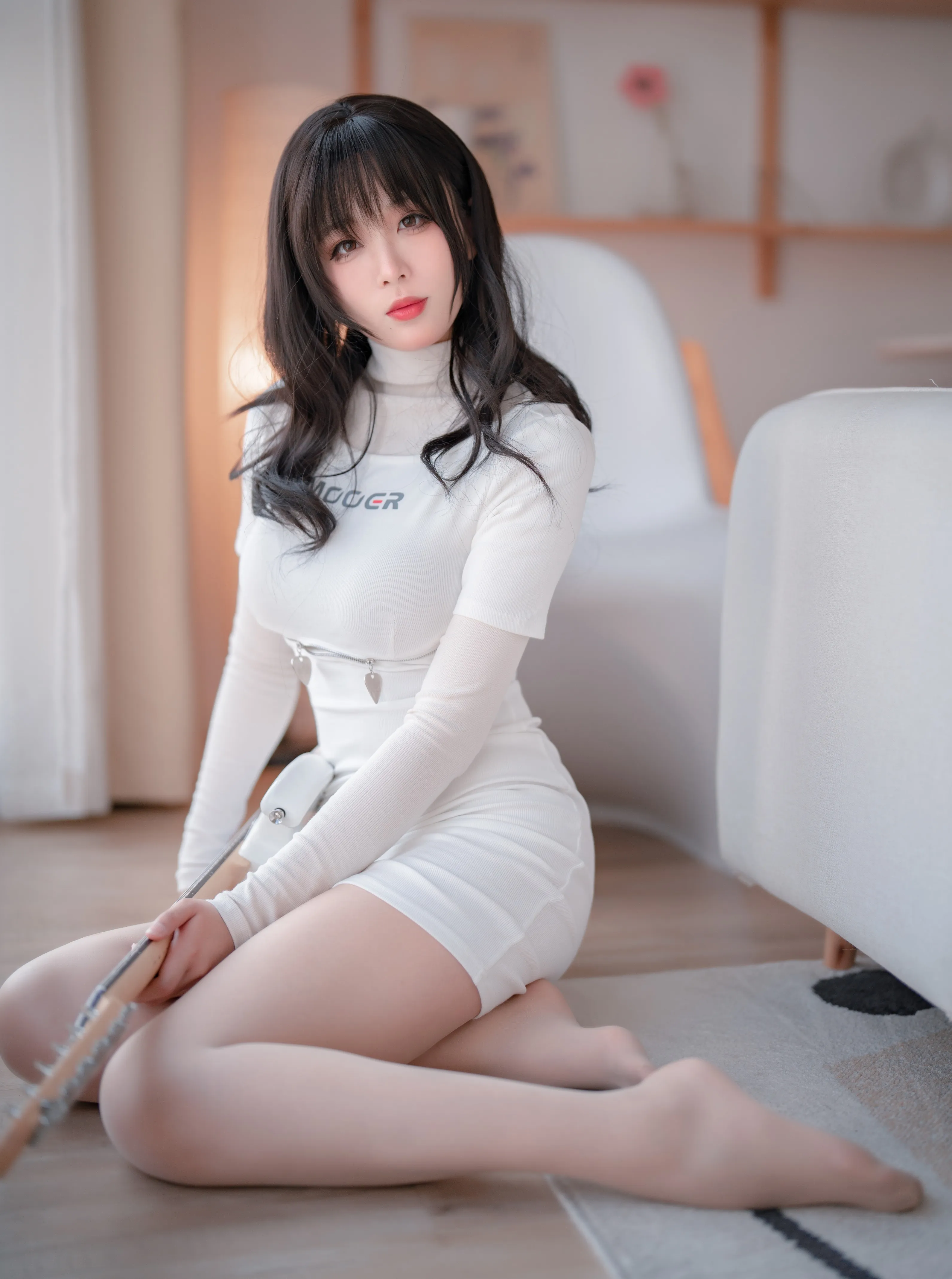 轩萧学姐吉他妹妹肉丝套61P107MB首发资源