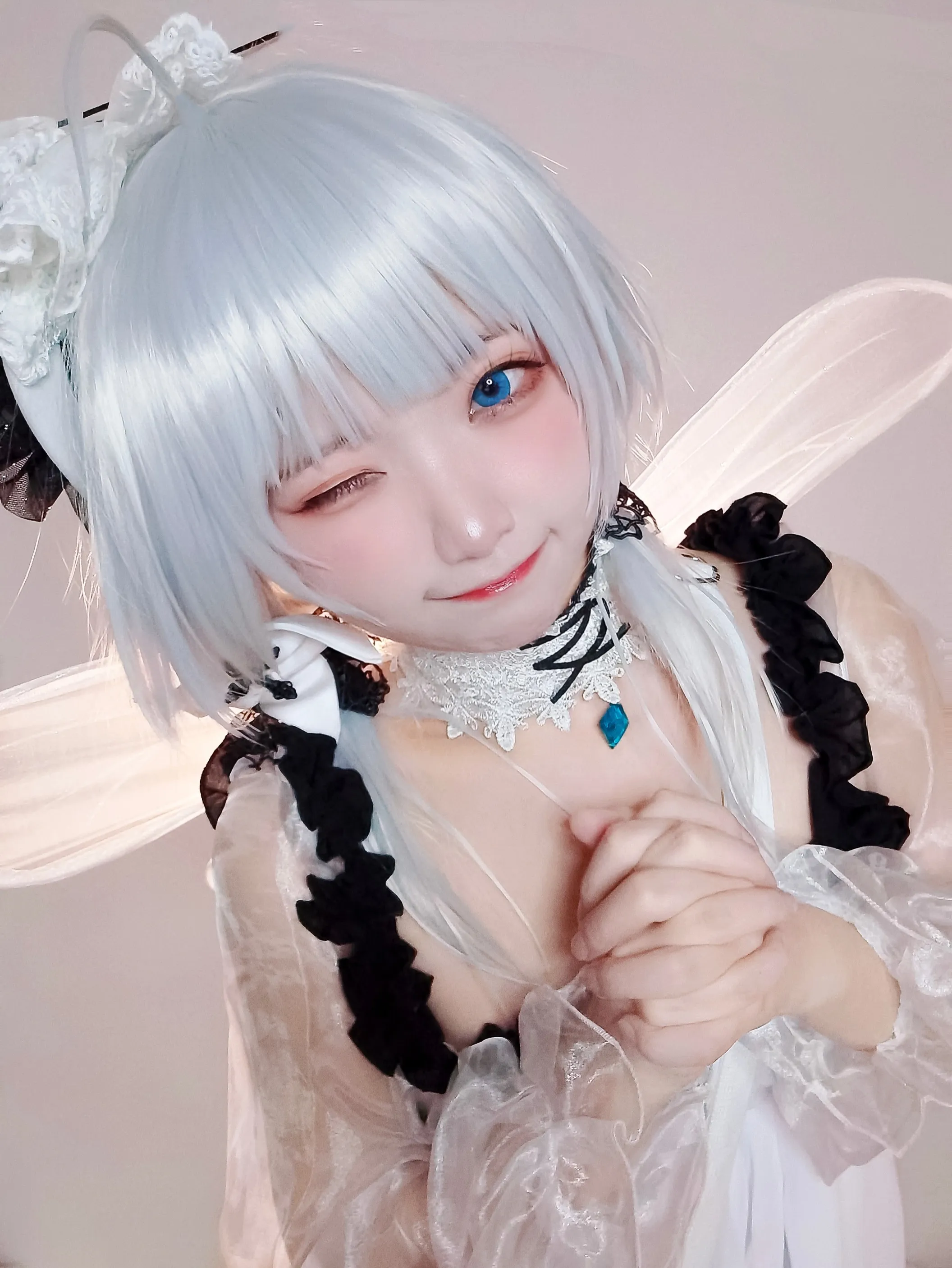 伊喵君_Nya碧蓝航线小光辉19P70MB最新写真