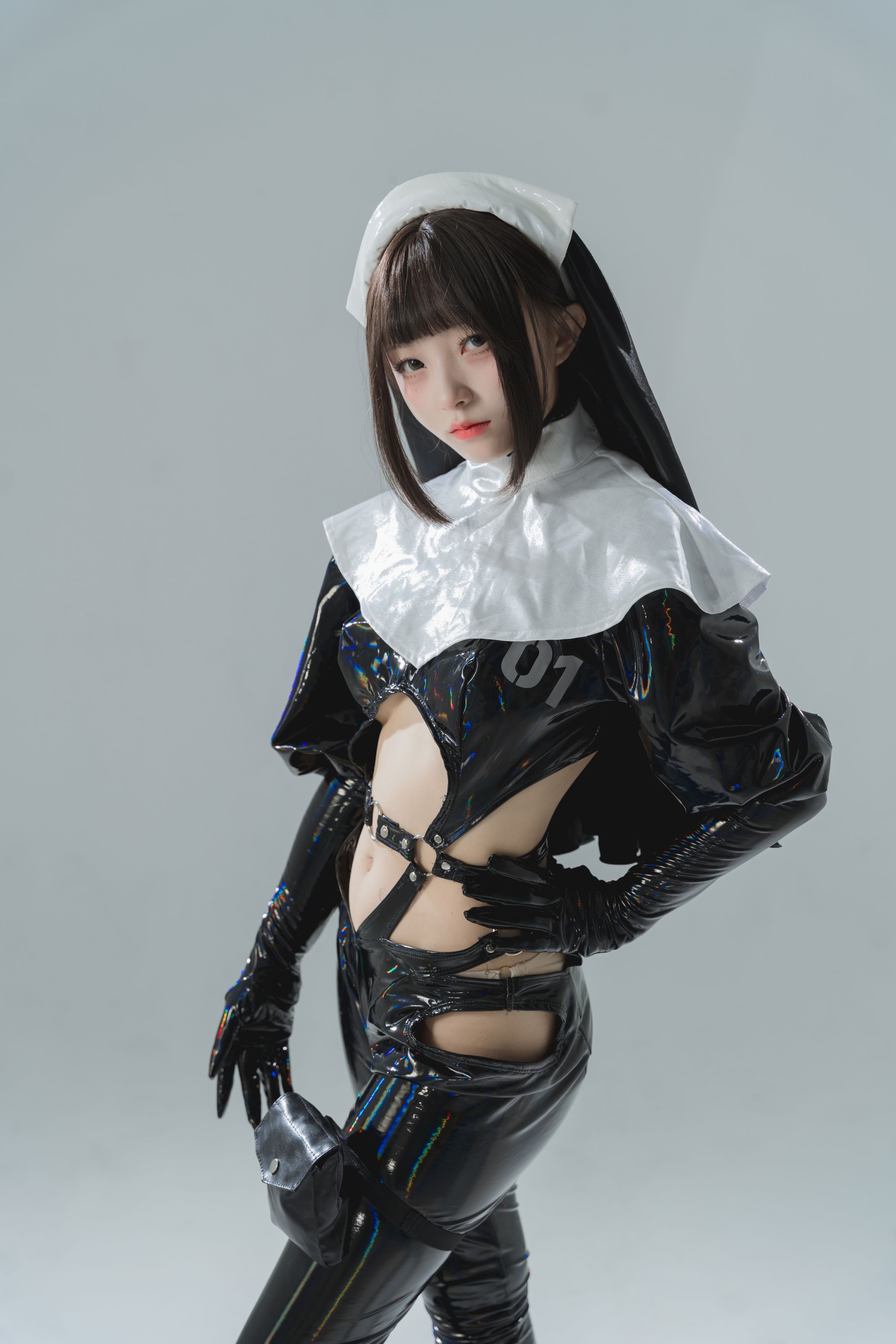 花玲漆皮修女38p10月2打赏群资源原版写真