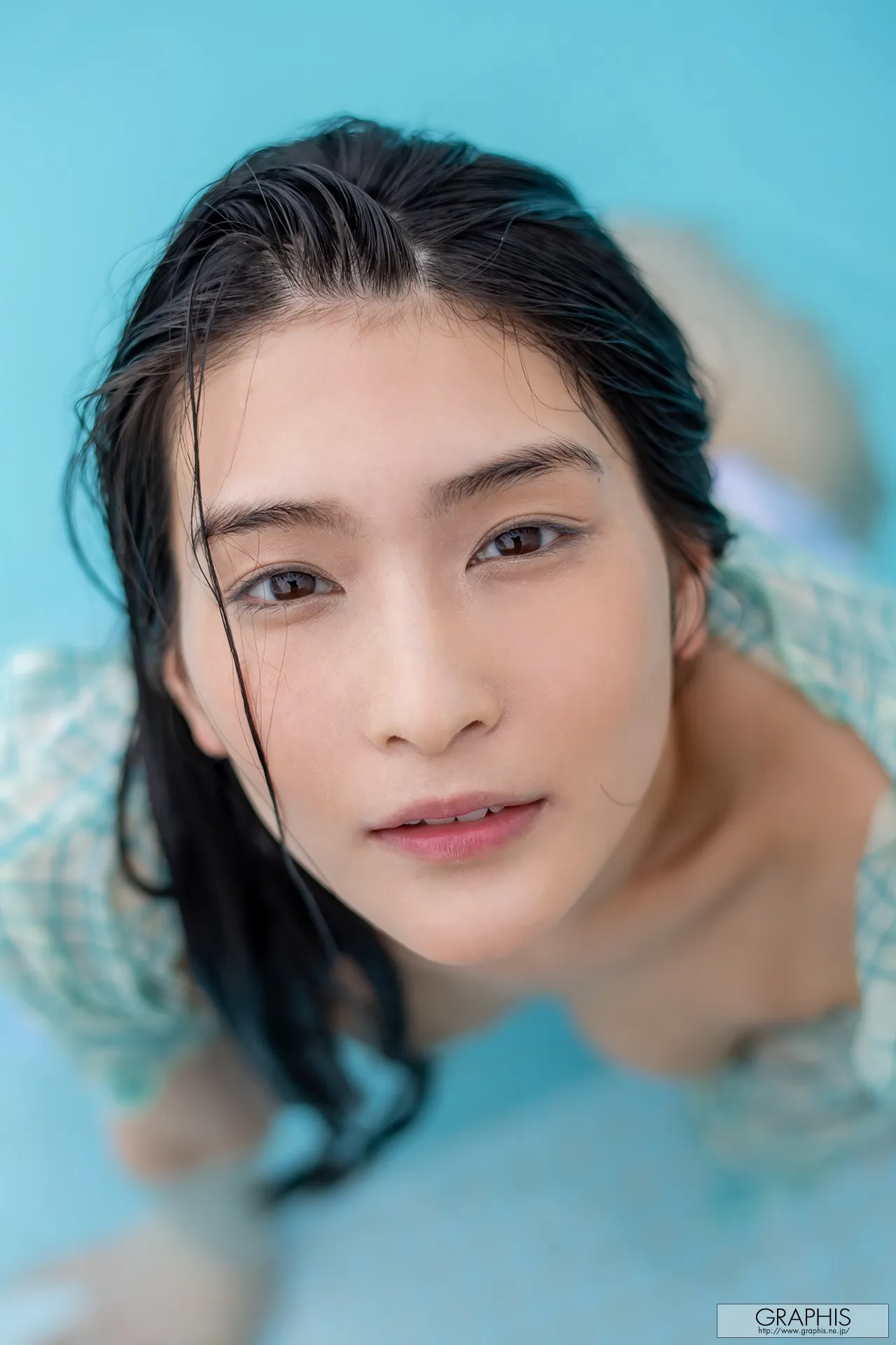 GraphisRAINYSEASONSPECIAL2021本庄鈴161P0617网红写真