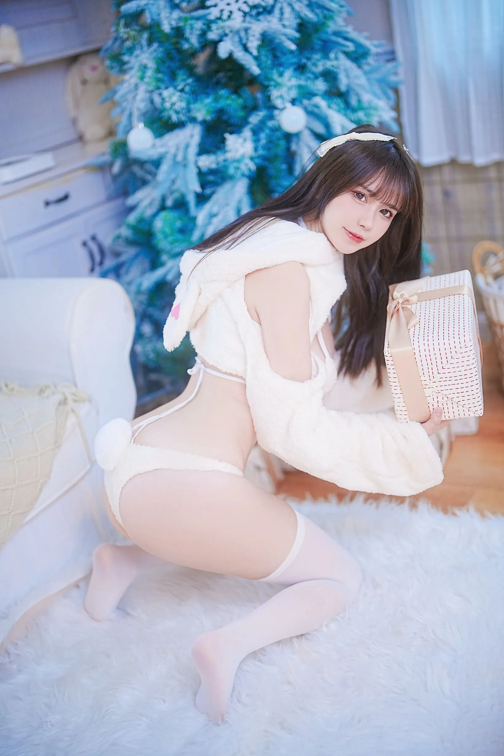 Tina很妖孽呀小兔子乖乖52P699MB高清全套