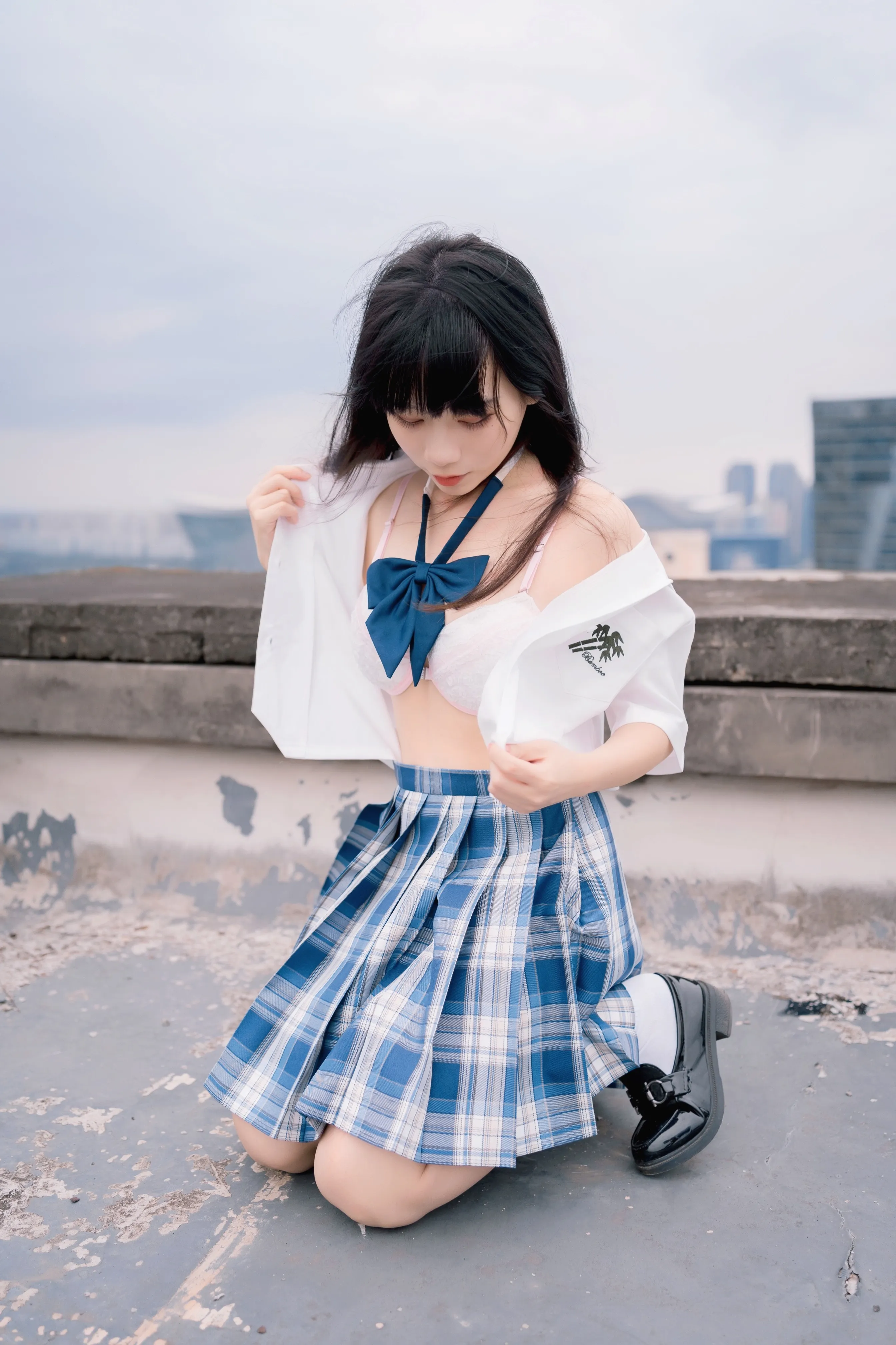 usejan蓝蓝等风来42P84MB人气合集