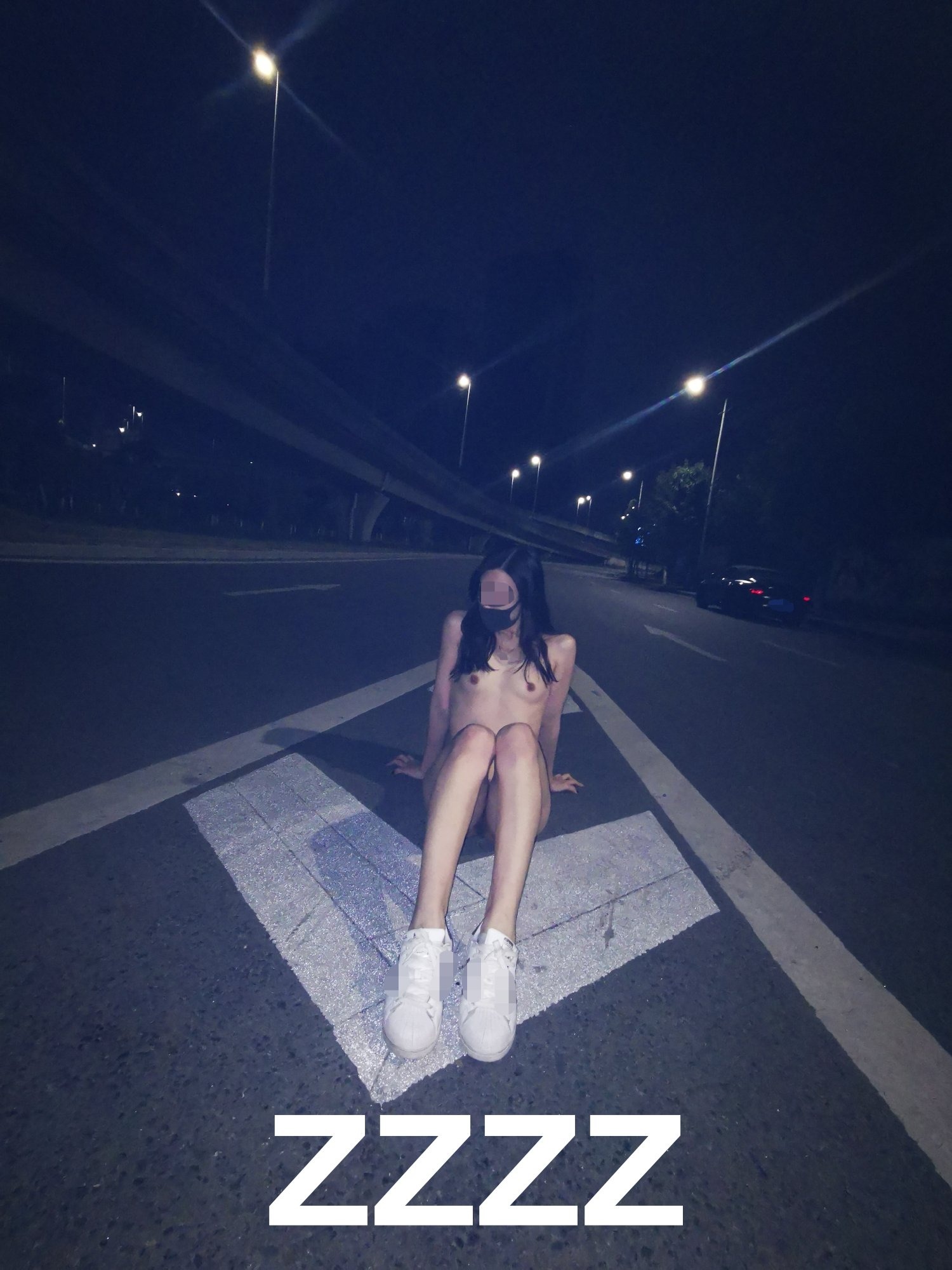 广州情侣ZZZZ全裸露出126P0812免费体验