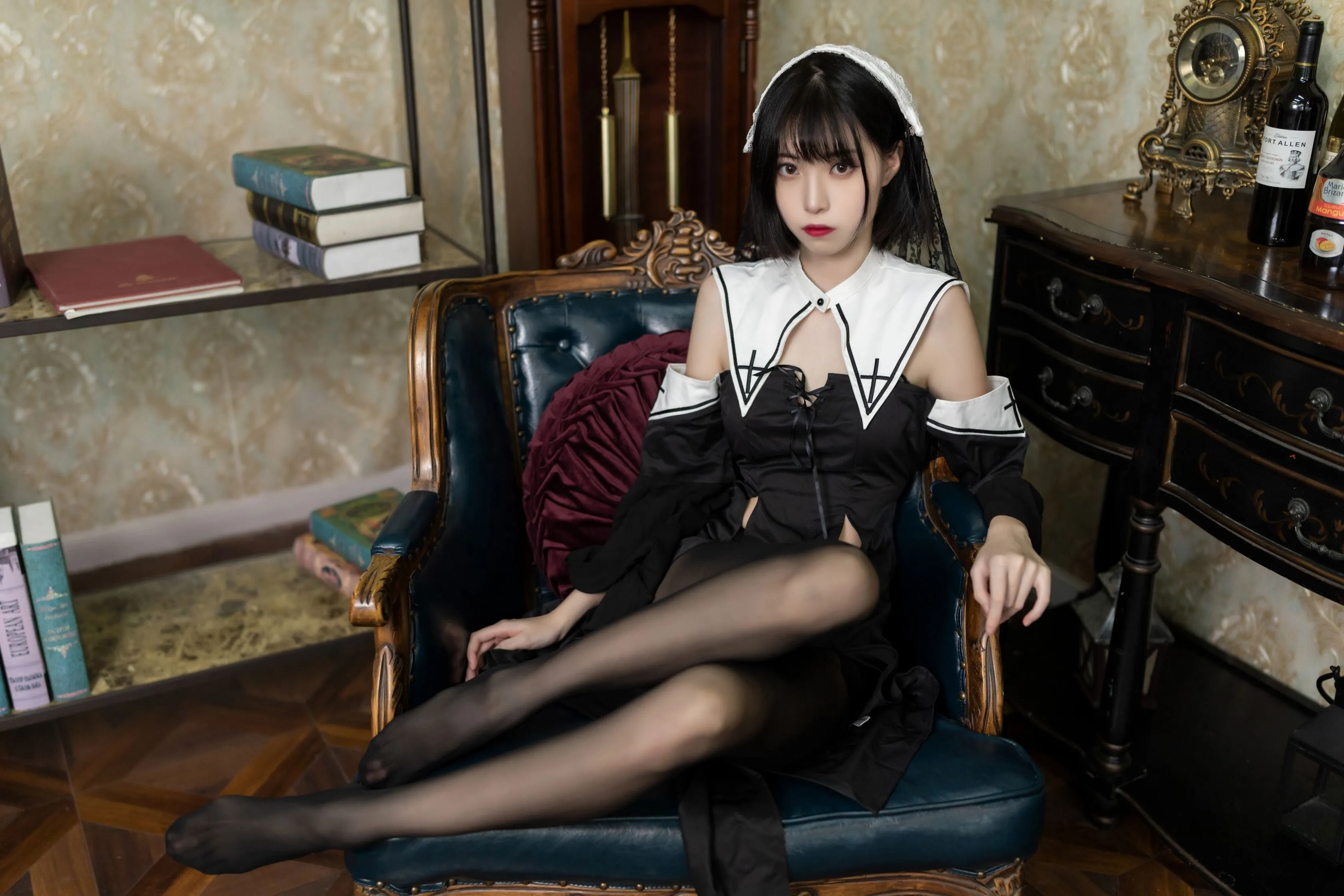 许岚LAN暗黑修女40P640MB免费福利