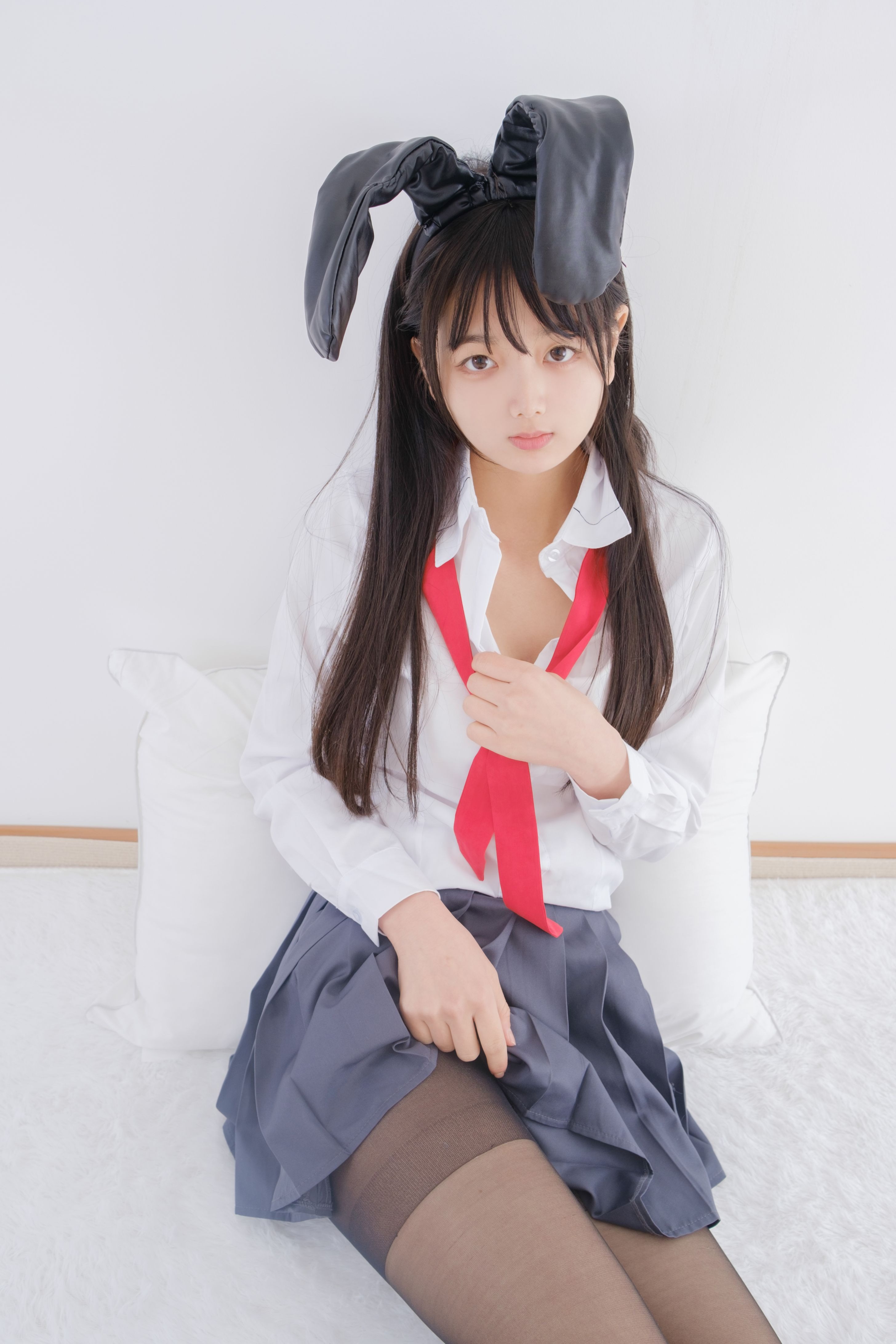 VIP夜夜麻衣学姐87P1V306G青春猪头麻衣学姐cos夜夜87图1视频306G首发资源