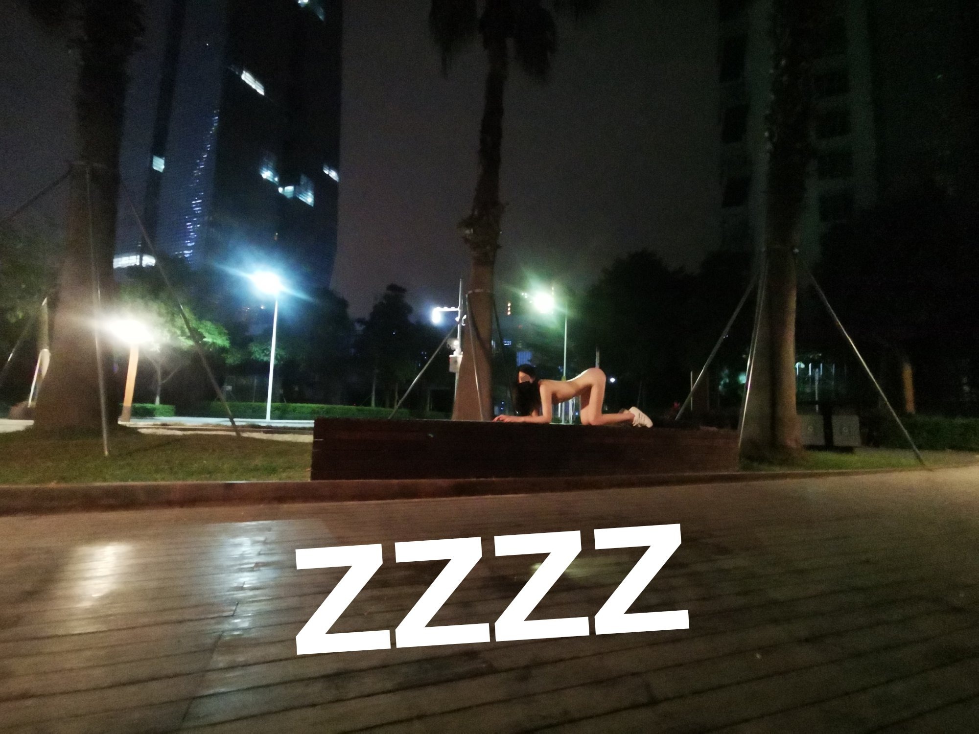 广州情侣ZZZZ全裸露出126P0812免费体验