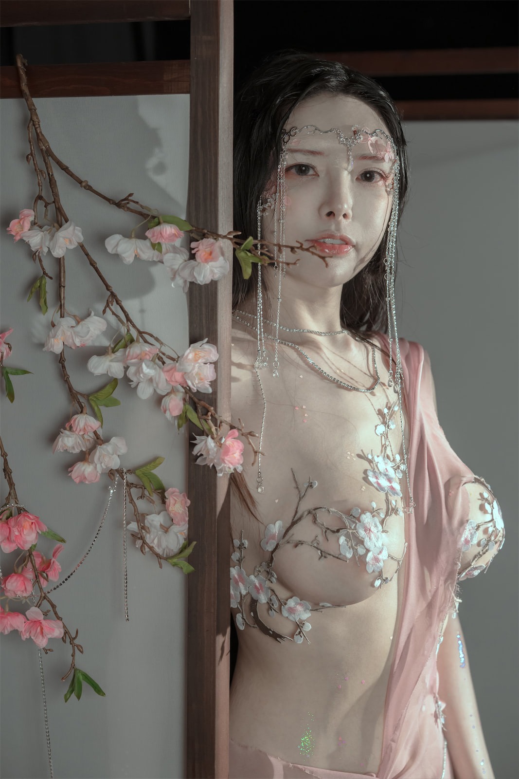 秋和柯基粉0301最新写真