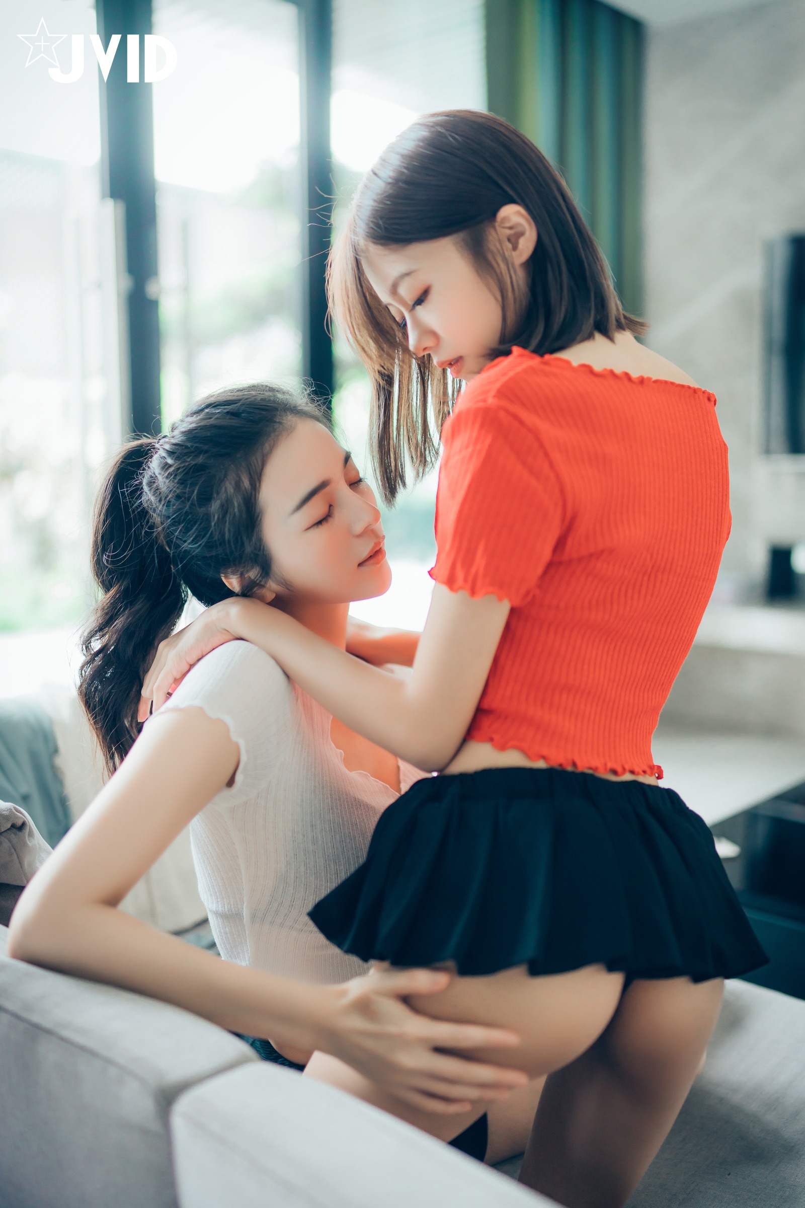 JVID好色萝莉妍妍X巨乳御姊辰辰0226完整版