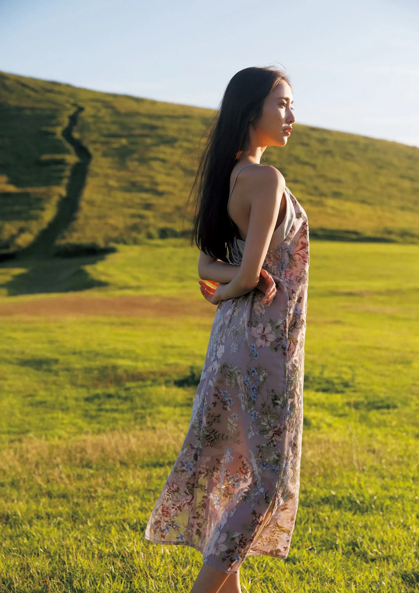 佐野ひなこ写真集COLORS週プレPHOTOBOOK145P1119完整版