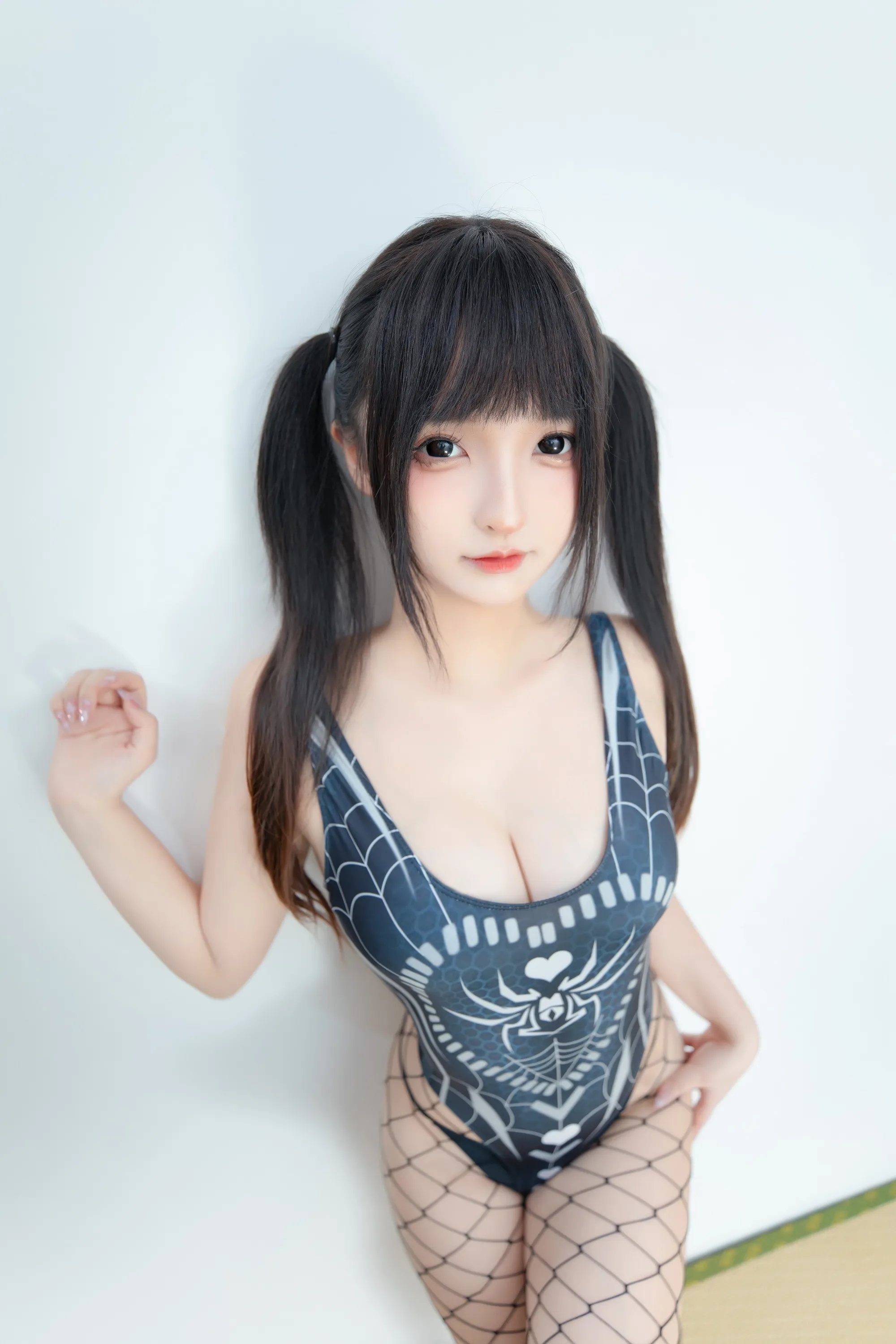 神楽坂真冬蜘蛛女孩75P182MB免费资源