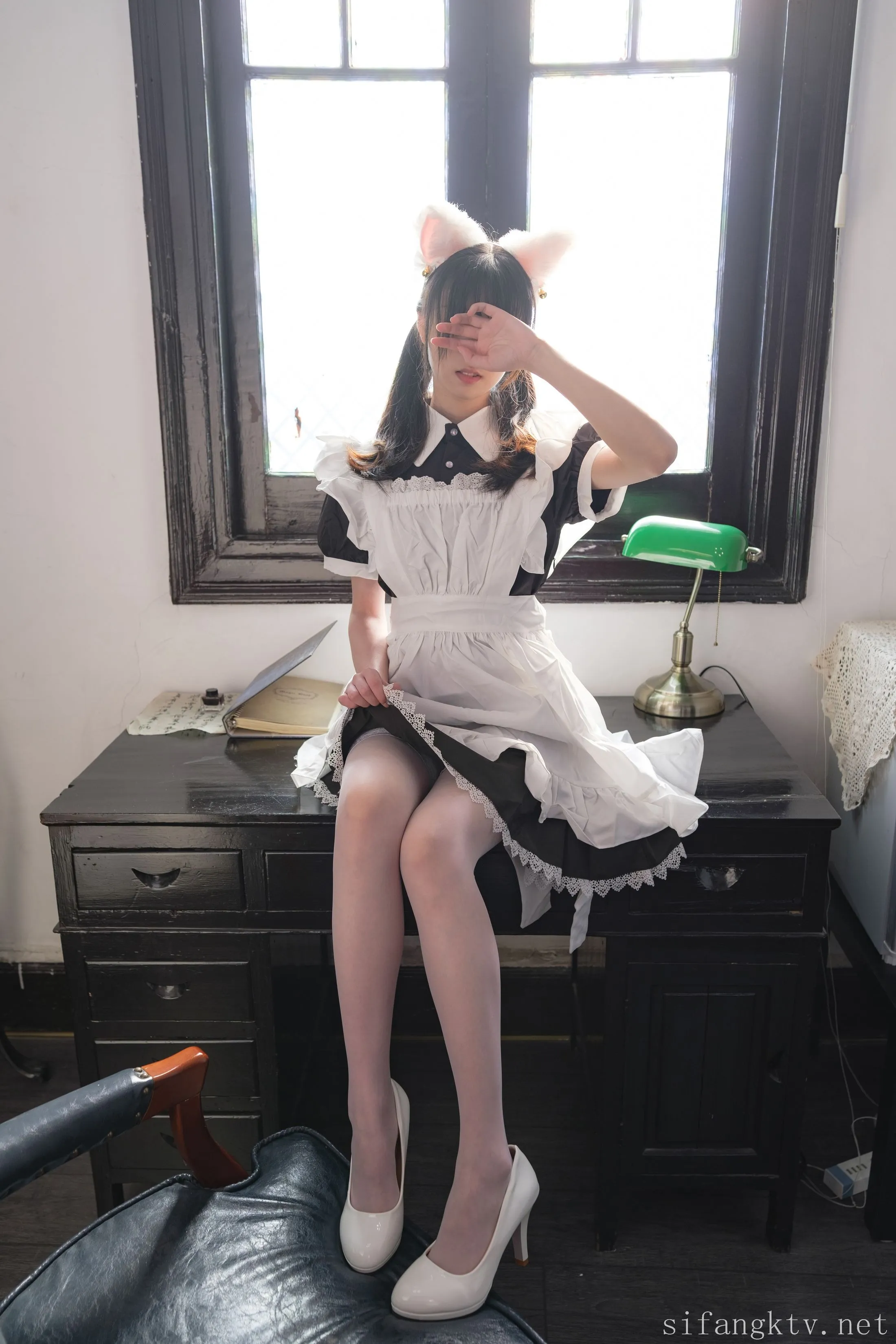 森萝财团小七女仆160P0209写真大全