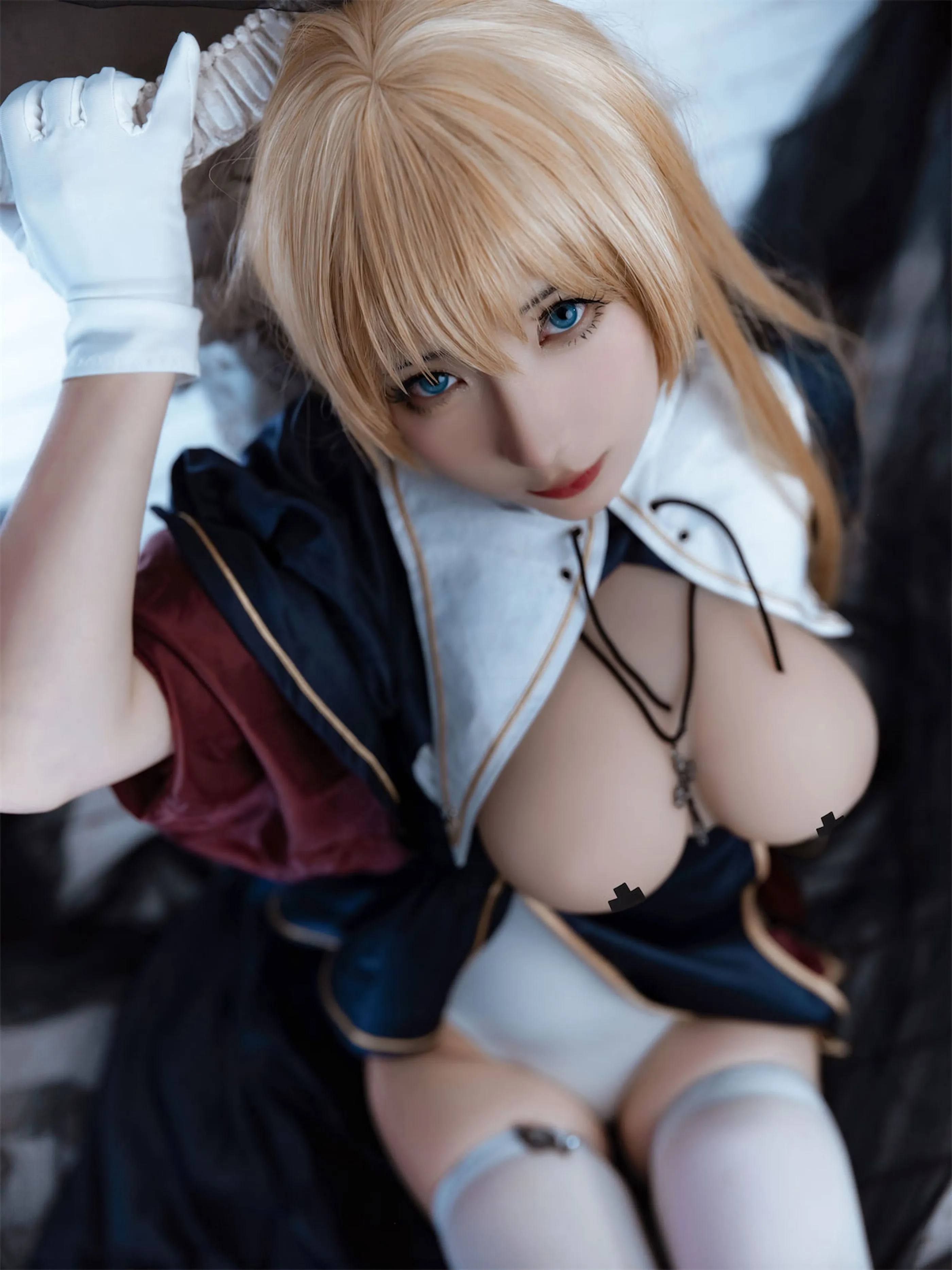 是三不是世w夏洛特修女48P186MB夏洛特修女cos48张186MB独家发布
