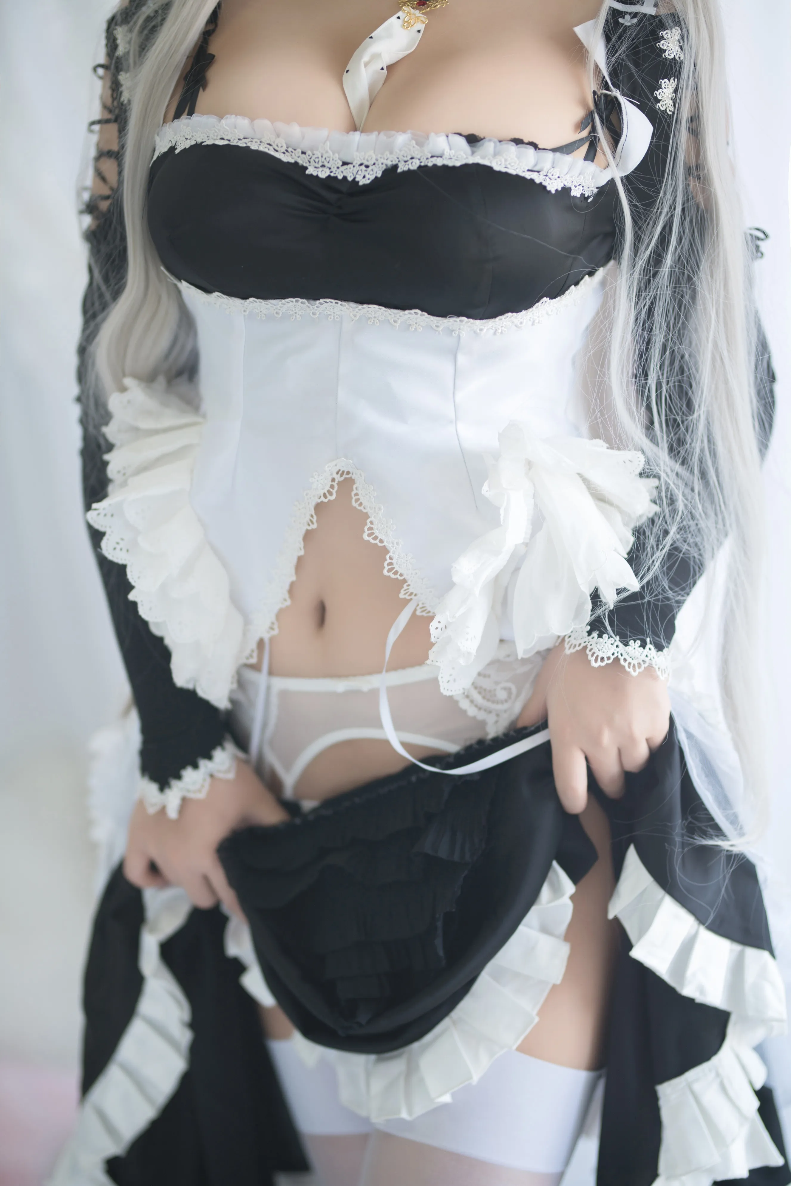 白烨耶米西奶露女仆1001套图