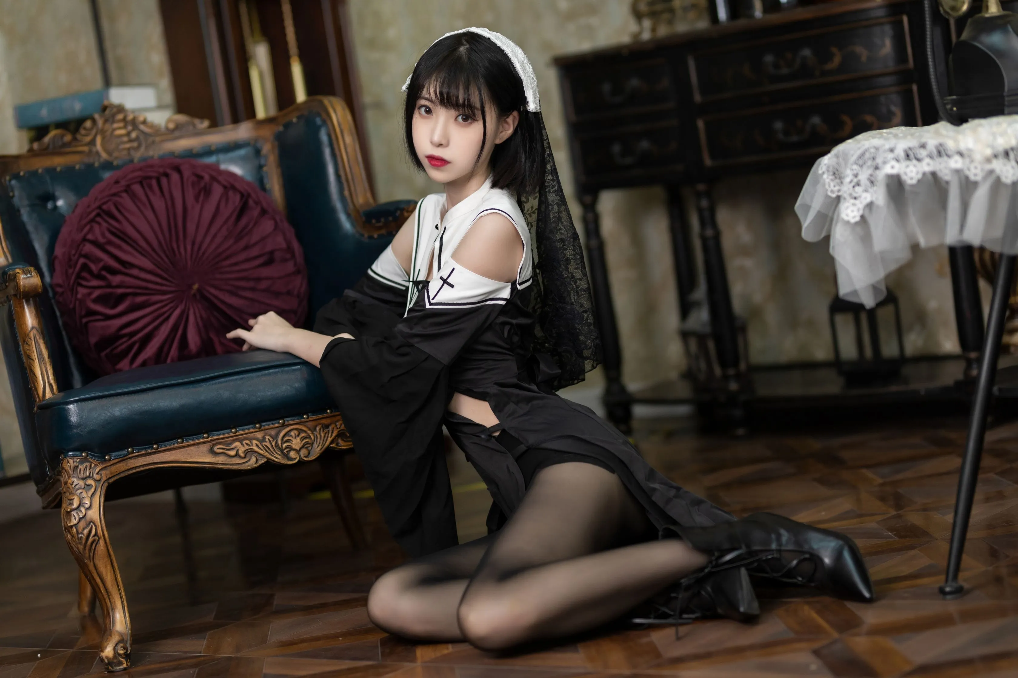 许岚LAN暗黑修女40P640MB免费福利