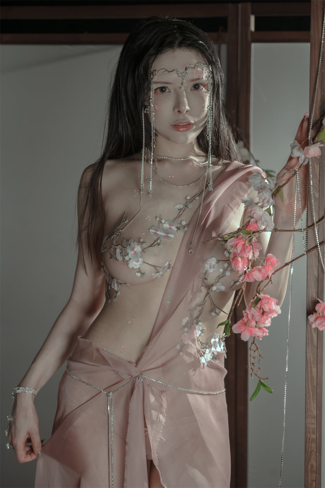 秋和柯基粉0301最新写真