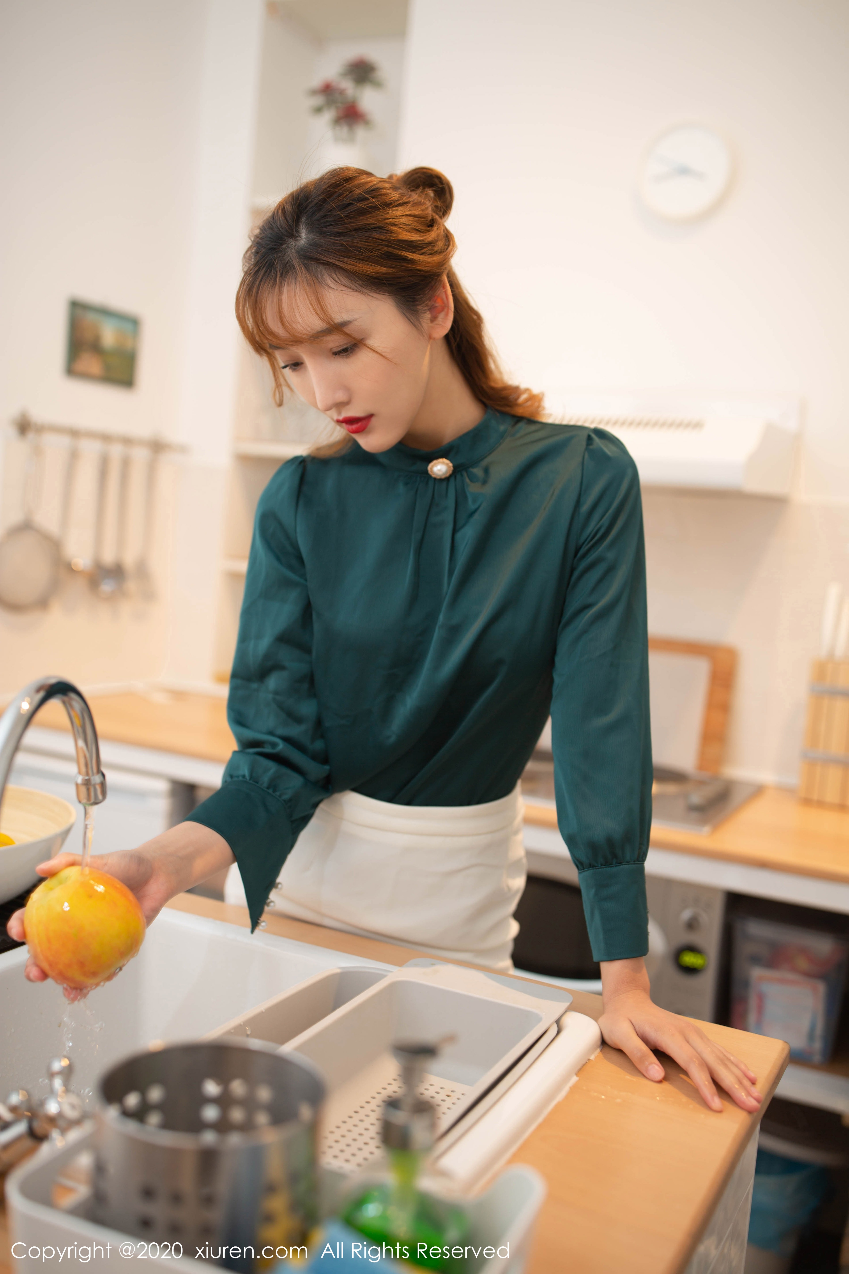 XIURENNo1969就是阿朱啊陶喜乐lele陆萱萱76P0621热门写真
