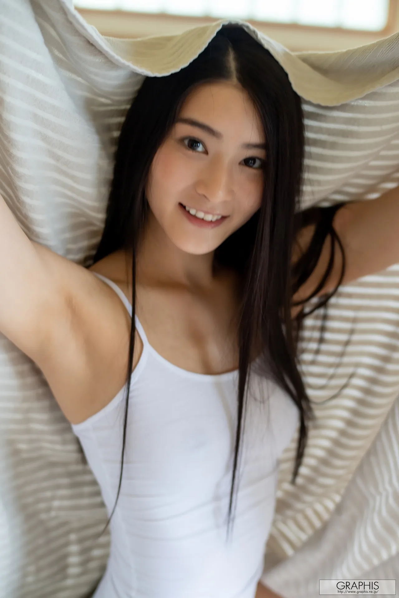 GraphisRAINYSEASONSPECIAL2021本庄鈴161P0617网红写真