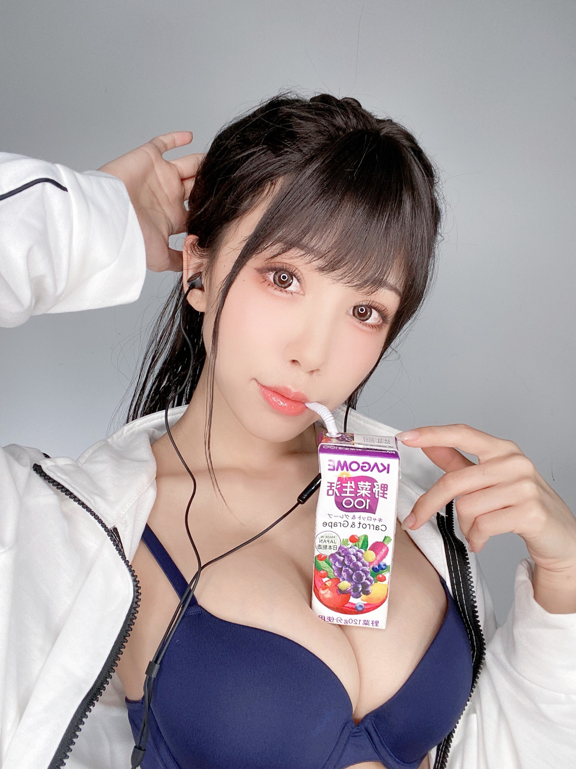 水淼aqua竞技泳装运动内衣自拍41P0109在线欣赏