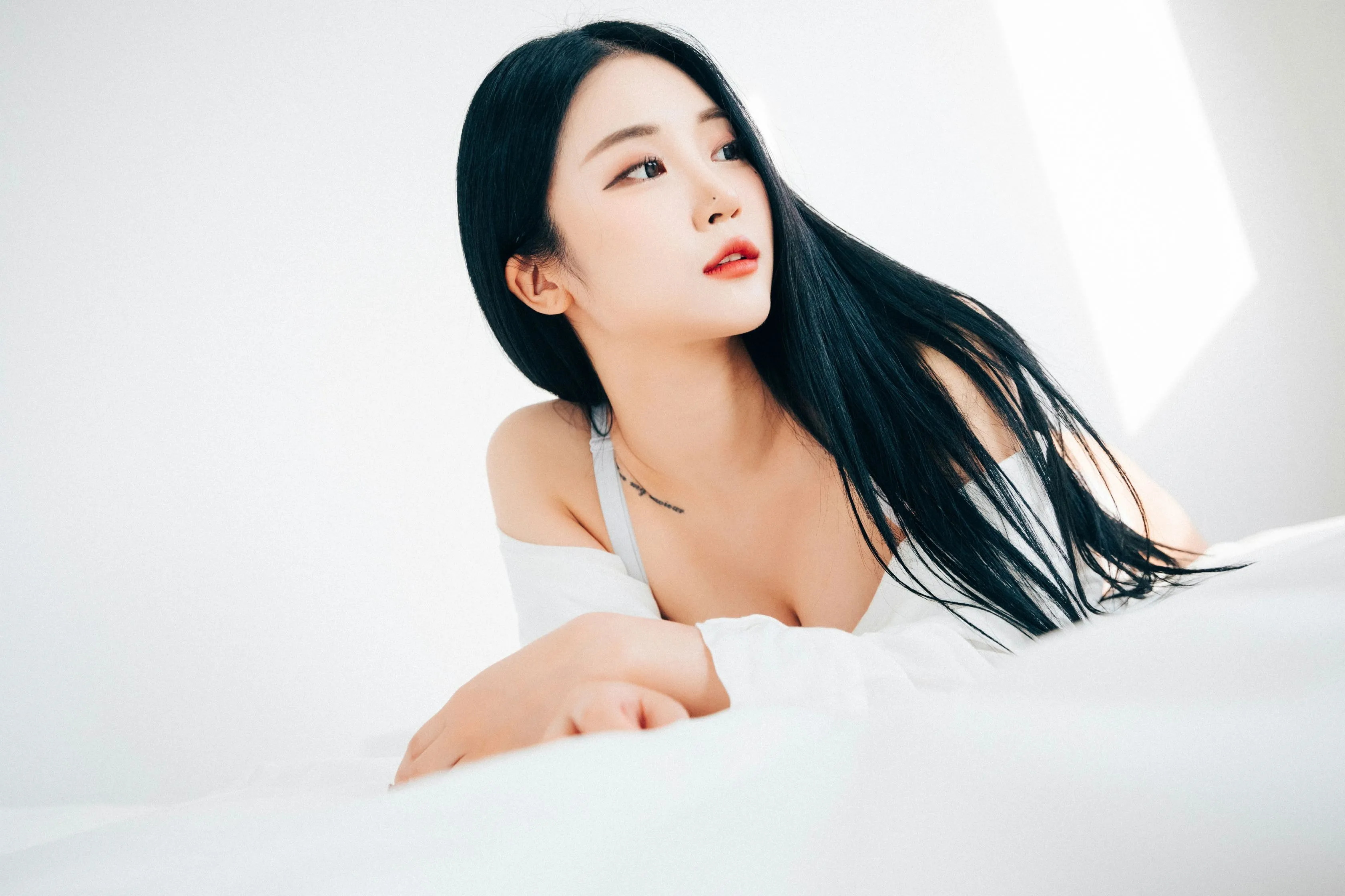 Bomi??LOOZYTheundress69P906MB全集