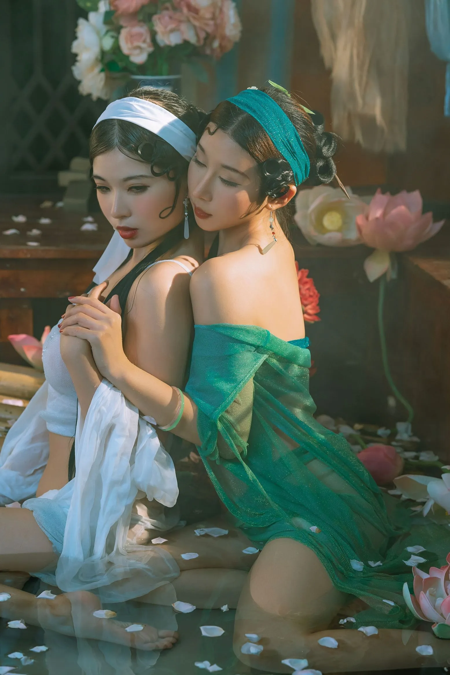 奶桃轩萧学姐双人旗袍白娘子青蛇缠绵12绸缎0405网红写真
