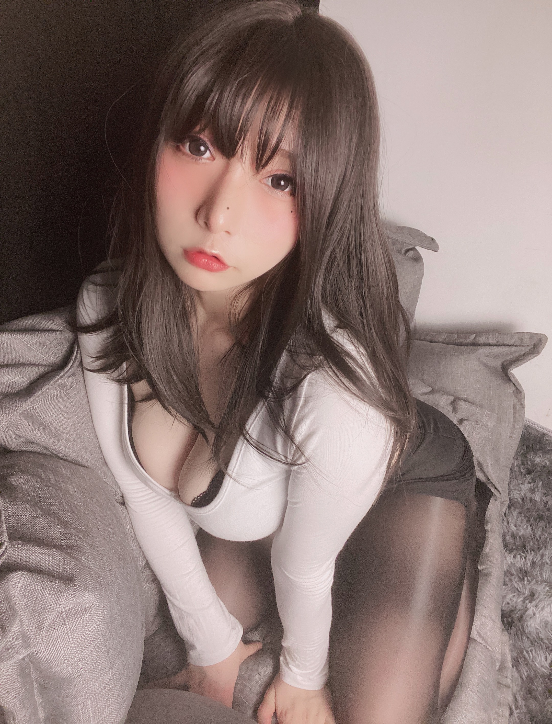 小泉学姐吖涞觅19P70MB0301精修版