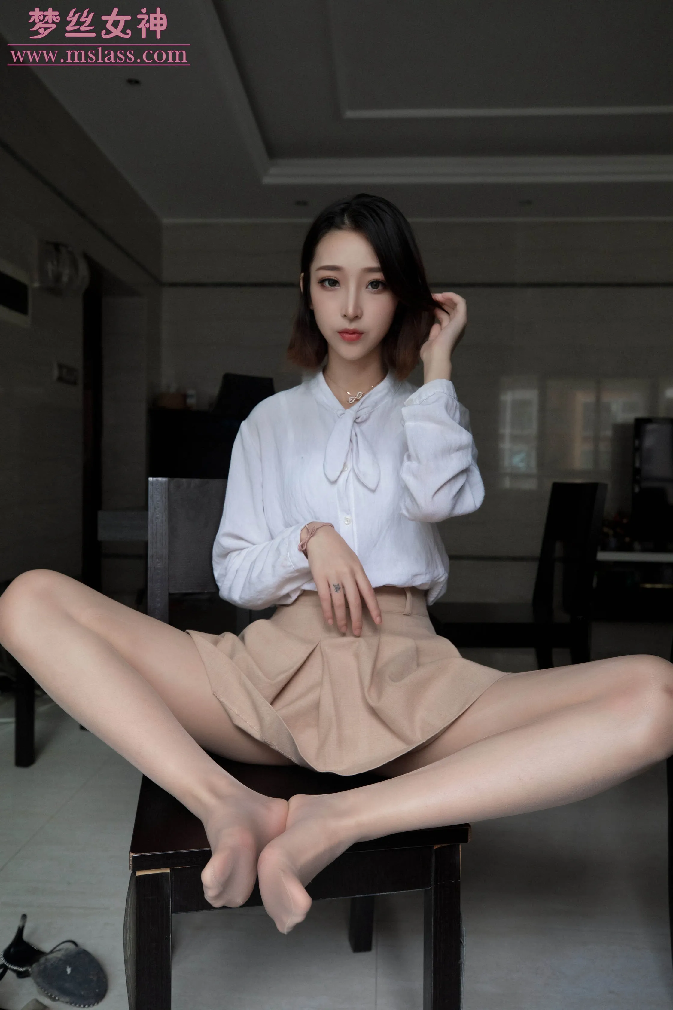 MSLASS梦丝女神乔儿肉色69P1024高清图