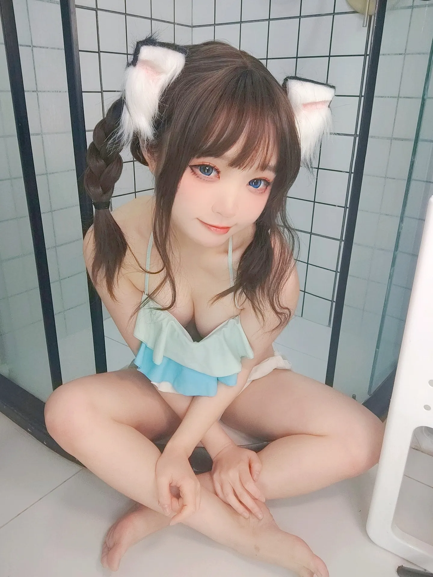神沢永莉ckt浴室蓝白泳衣辫子70P116MB网红写真