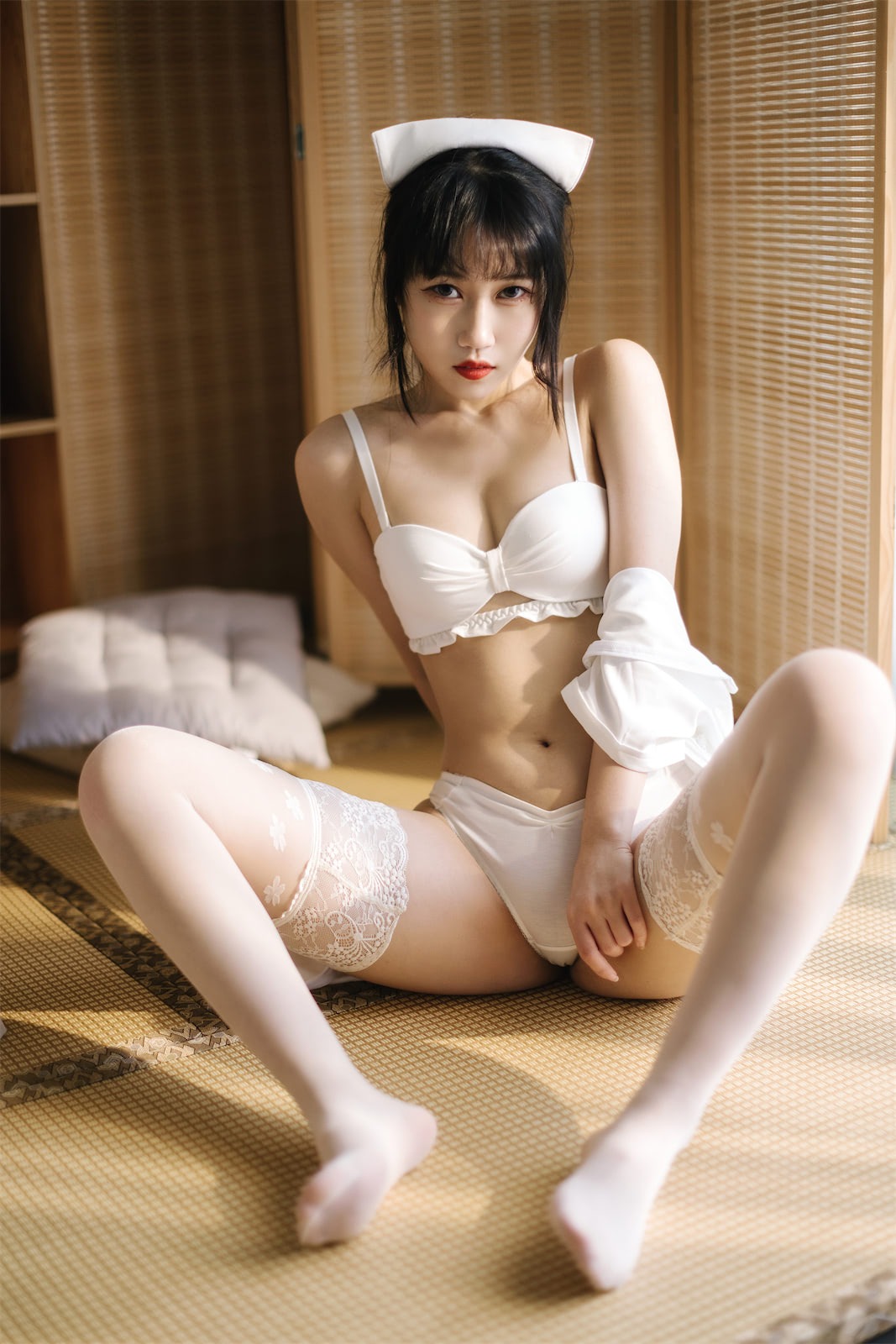 不呆猫专属护士0422超清图