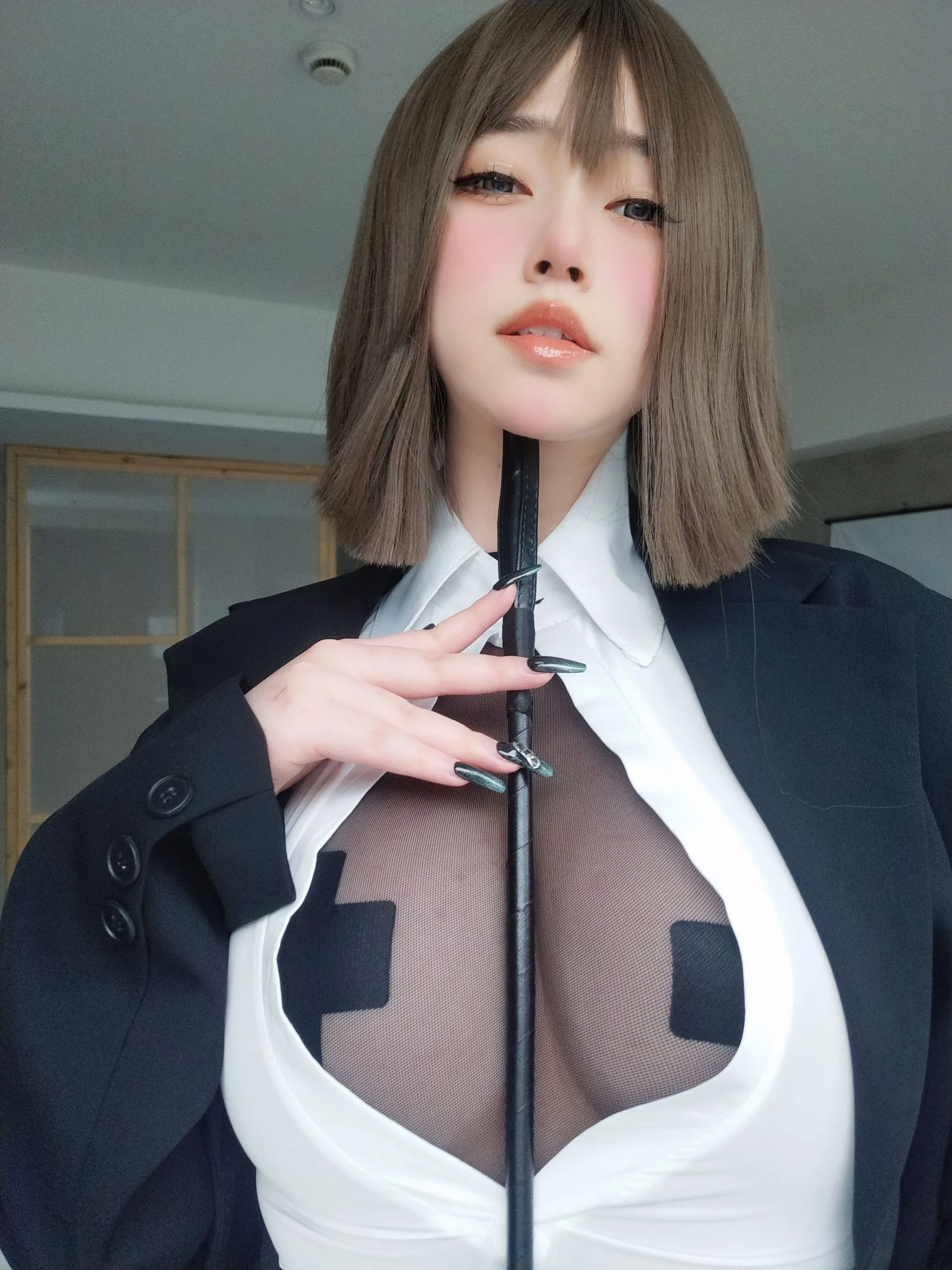 女主K大胆的秘书0101高清图