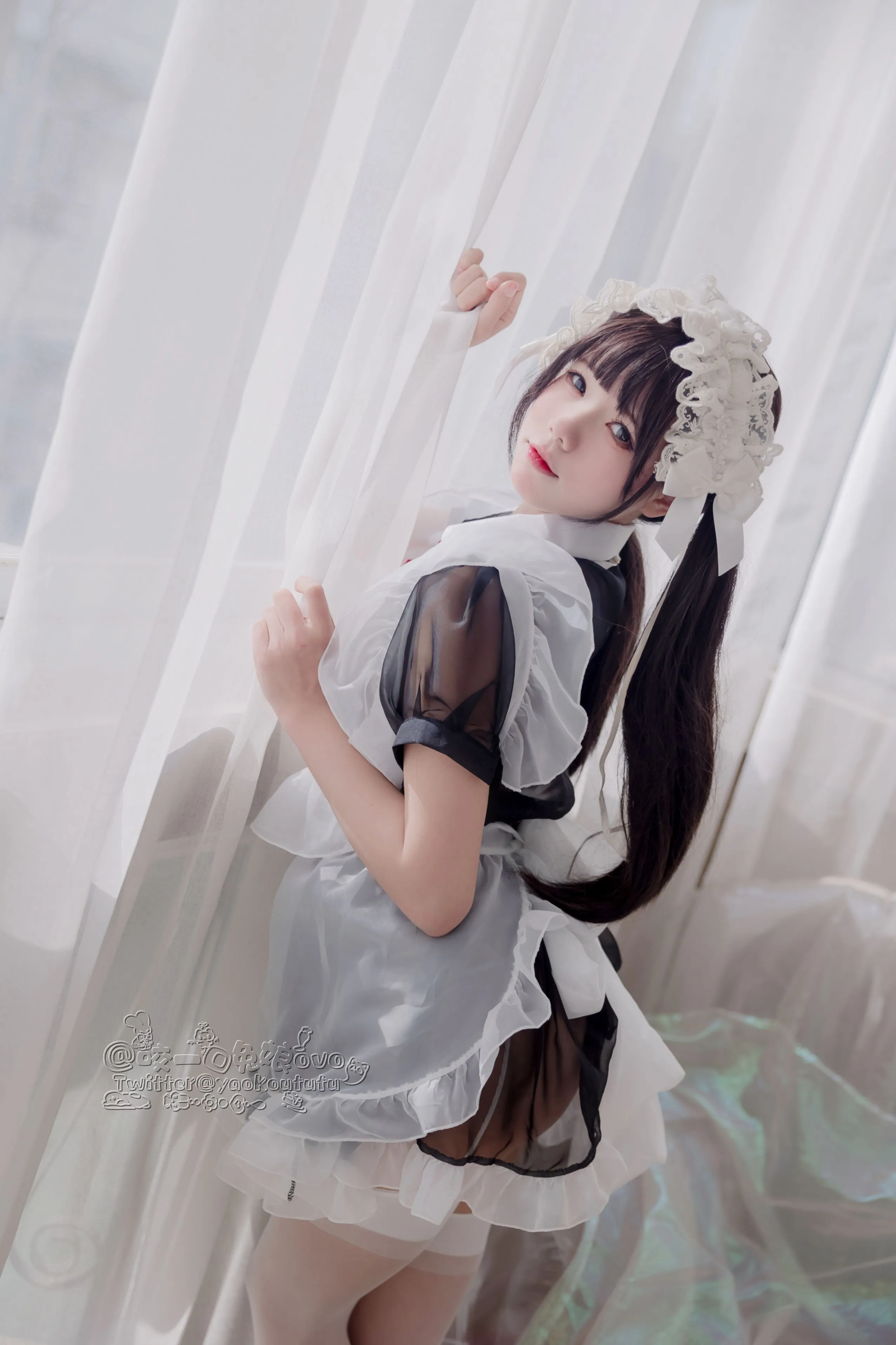 咬一口兔娘黏黏团子兔黑白女仆58P438MB热门写真