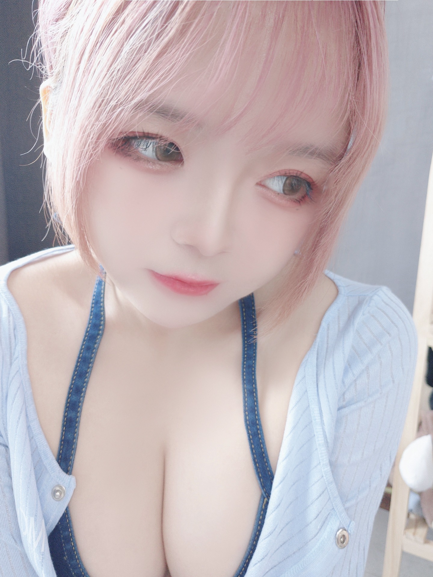日奈娇牛仔裤自拍80P132MB套图