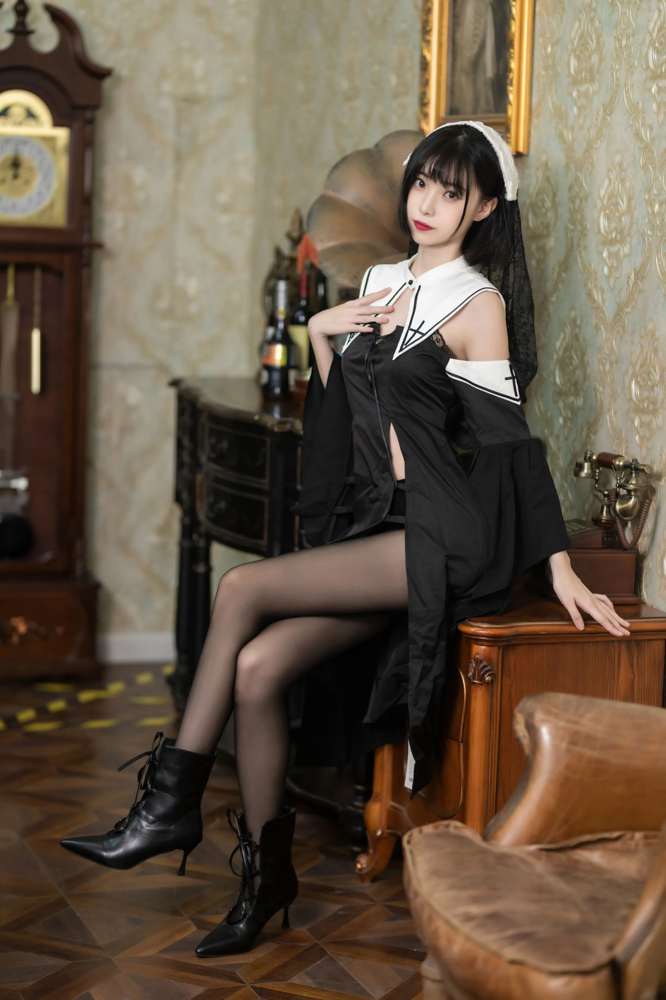 许岚LAN暗黑修女40P640MB免费福利