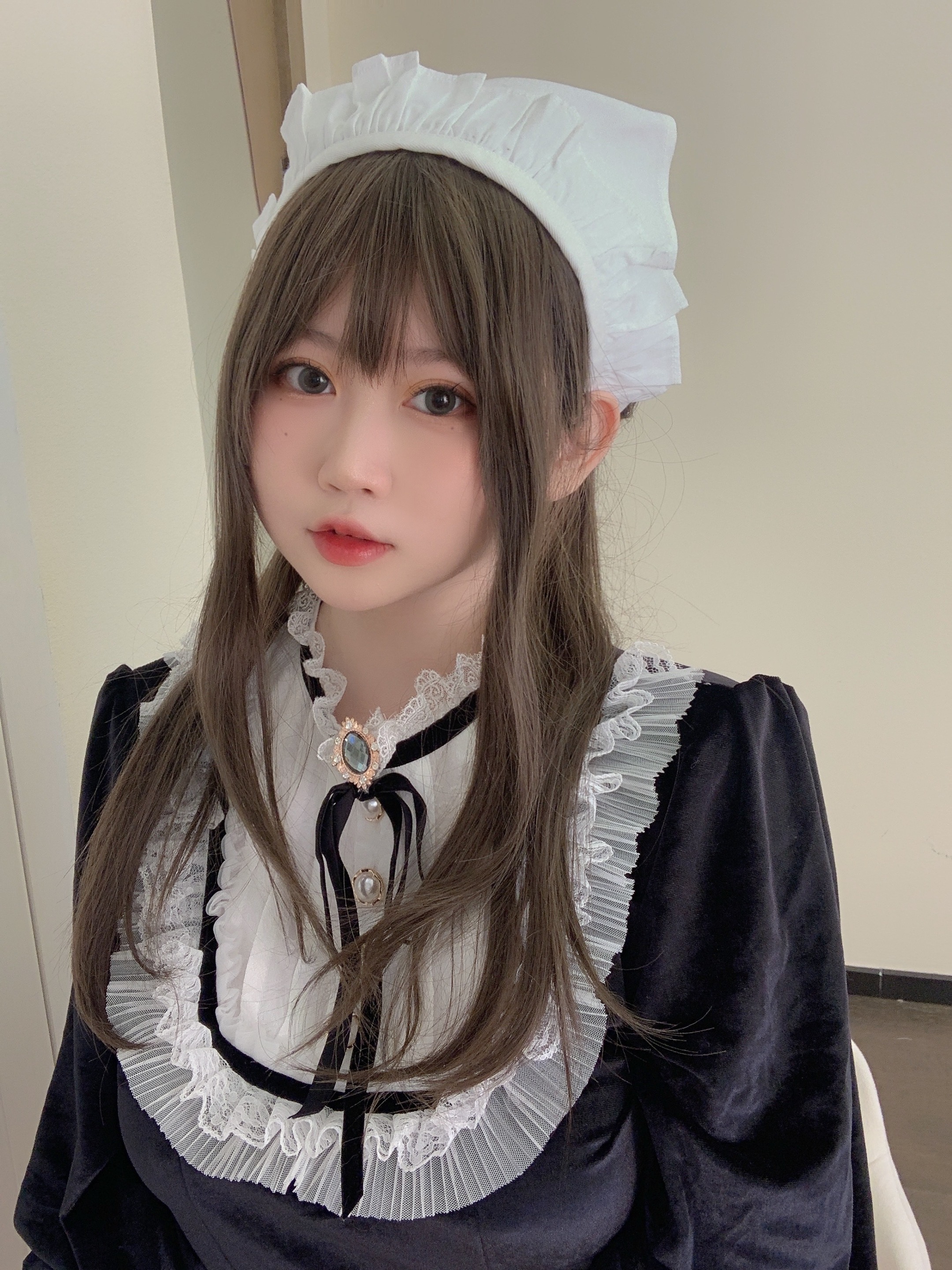 是依酱呀NO49女仆馆长50P5V225MB0402高清写真