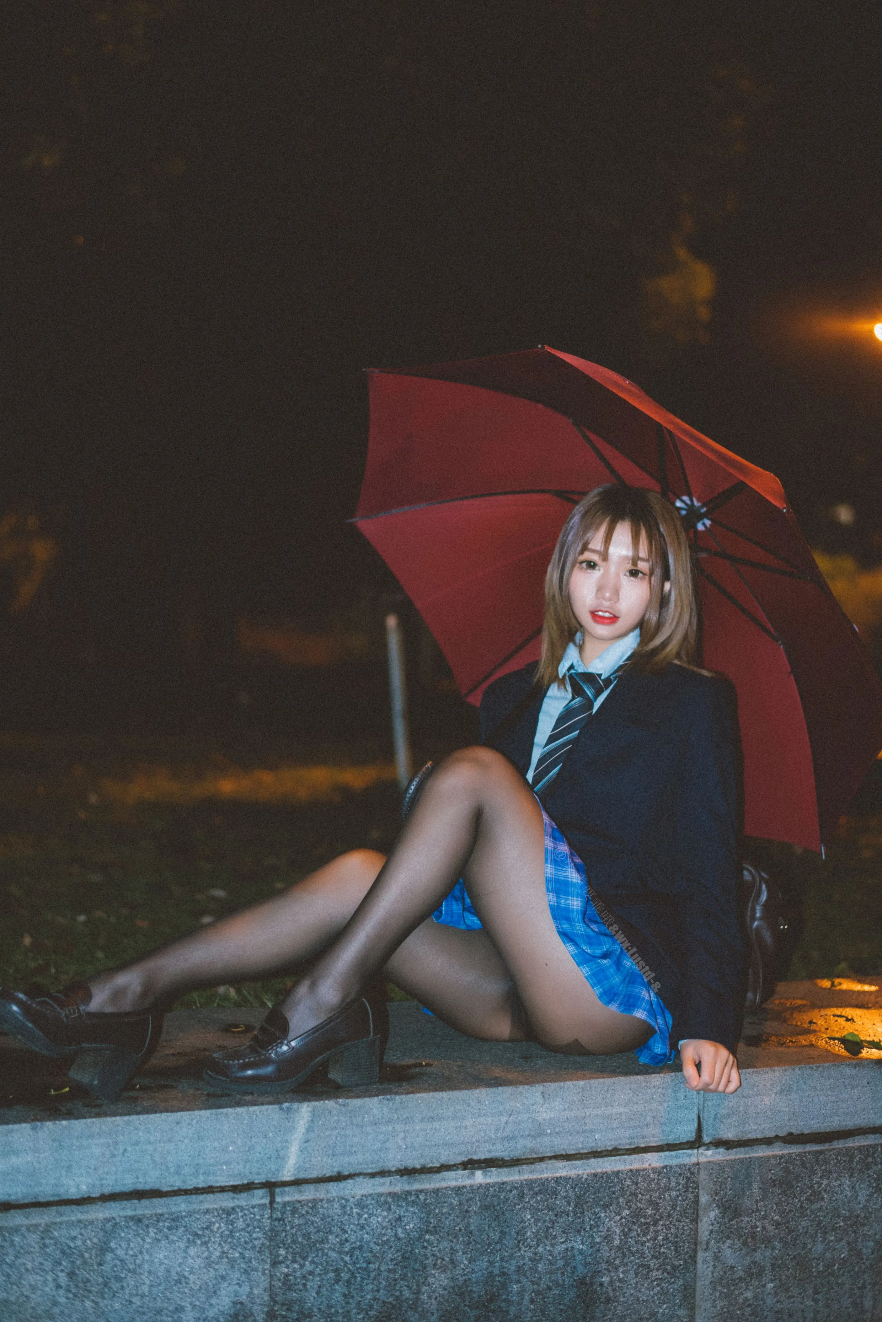 柒柒不可爱深夜公园JK36P0610独家发布