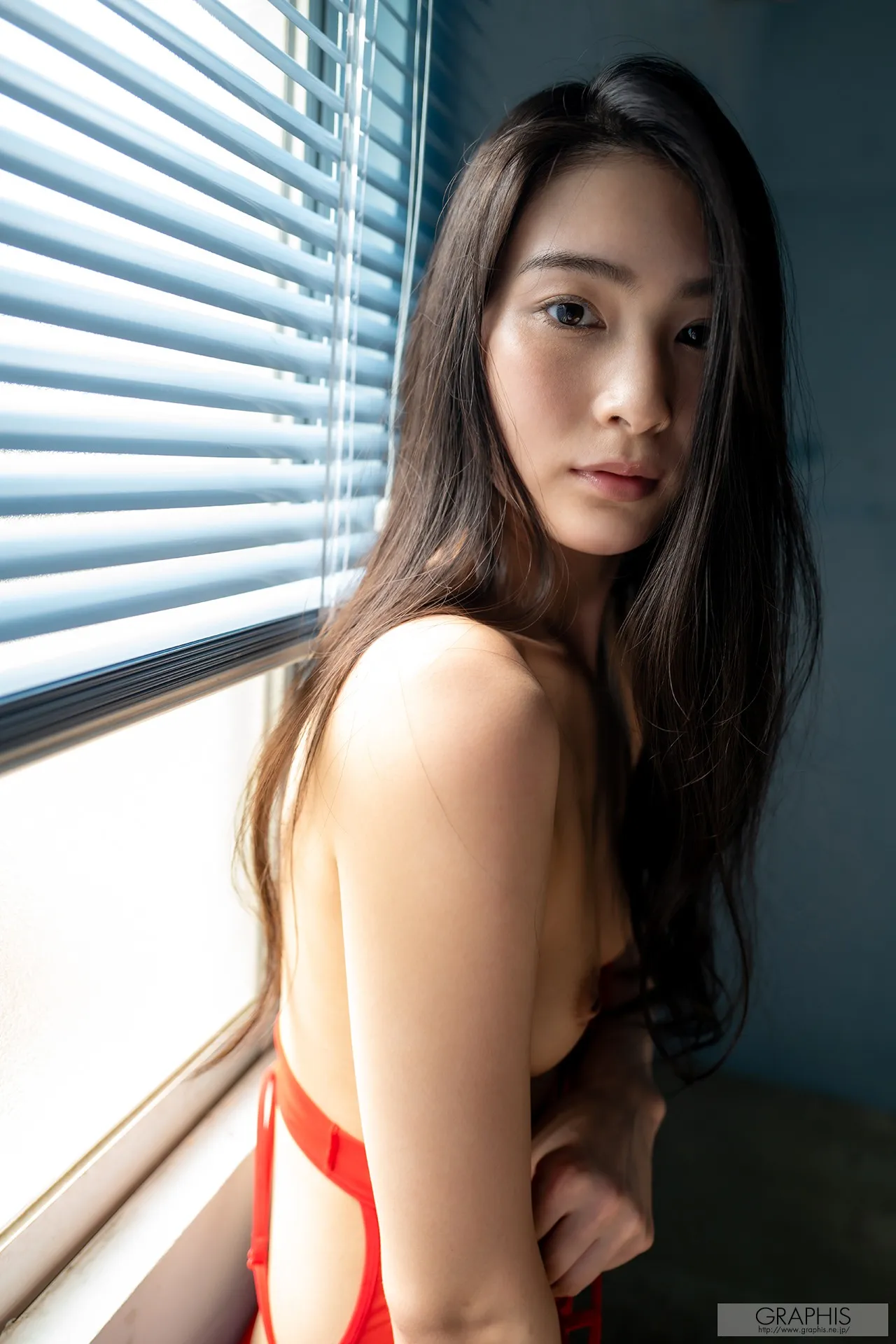 GraphisRAINYSEASONSPECIAL2021本庄鈴161P0617网红写真