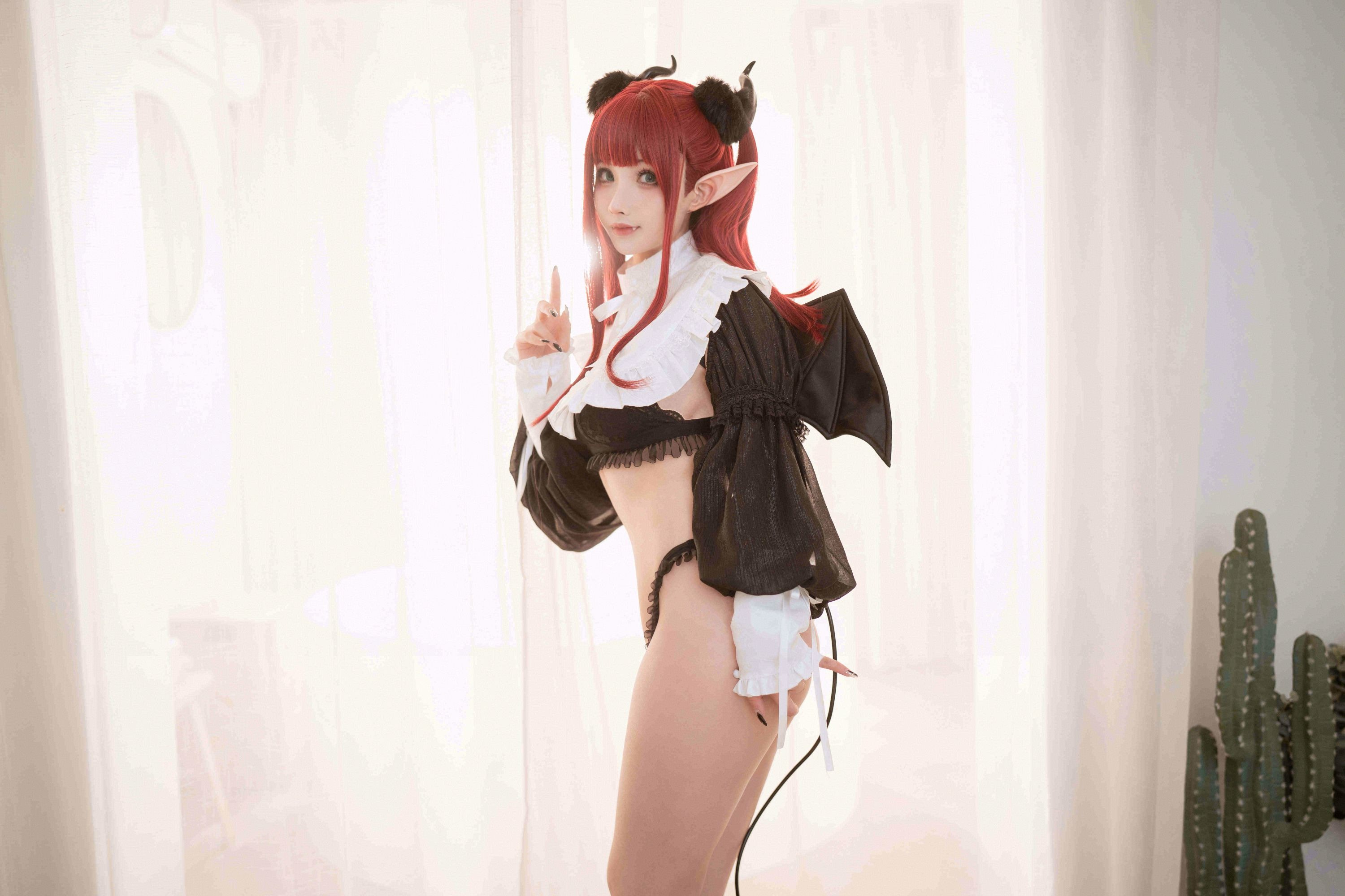 凉凉子梦魔利兹X更衣人偶坠入爱河喜多川0415原版写真