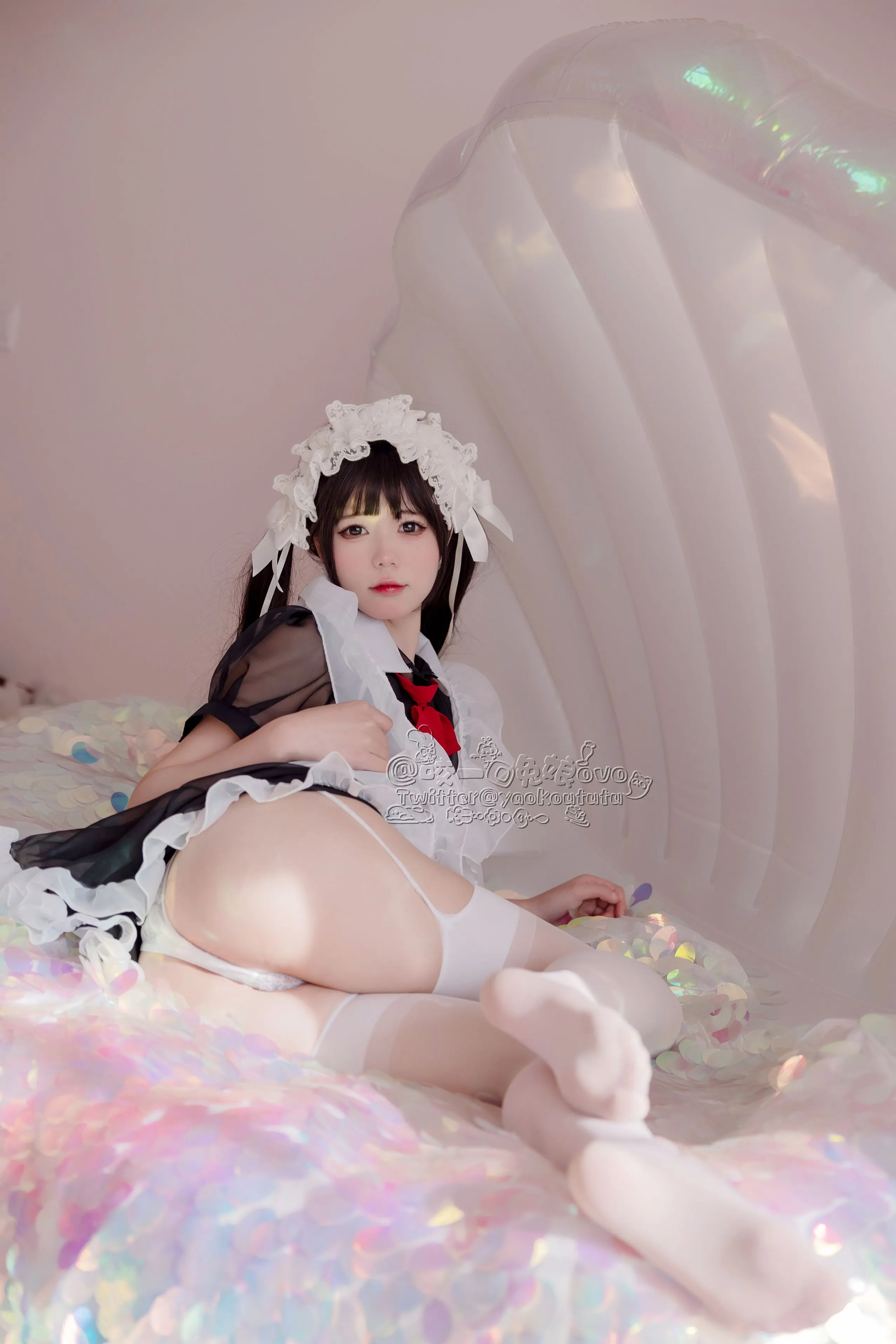 咬一口兔娘黏黏团子兔黑白女仆58P438MB热门写真