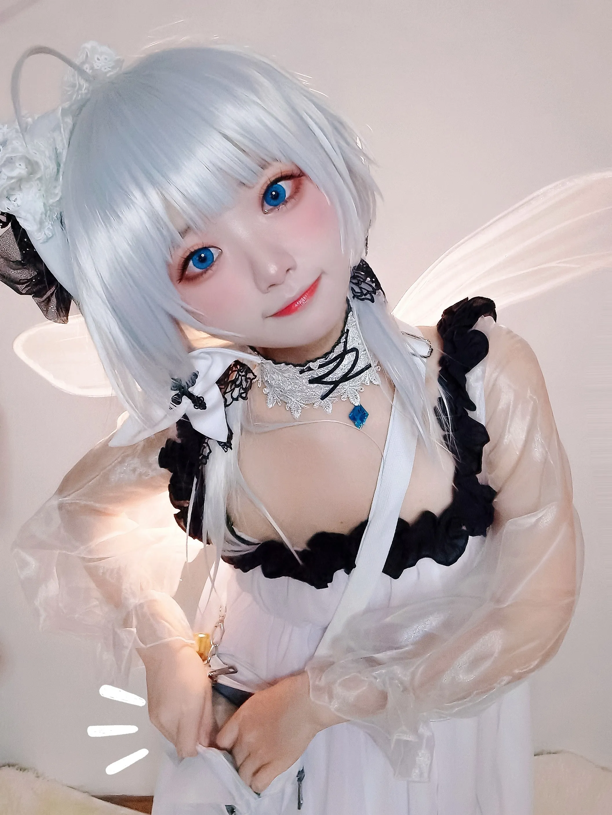 伊喵君_Nya碧蓝航线小光辉19P70MB最新写真