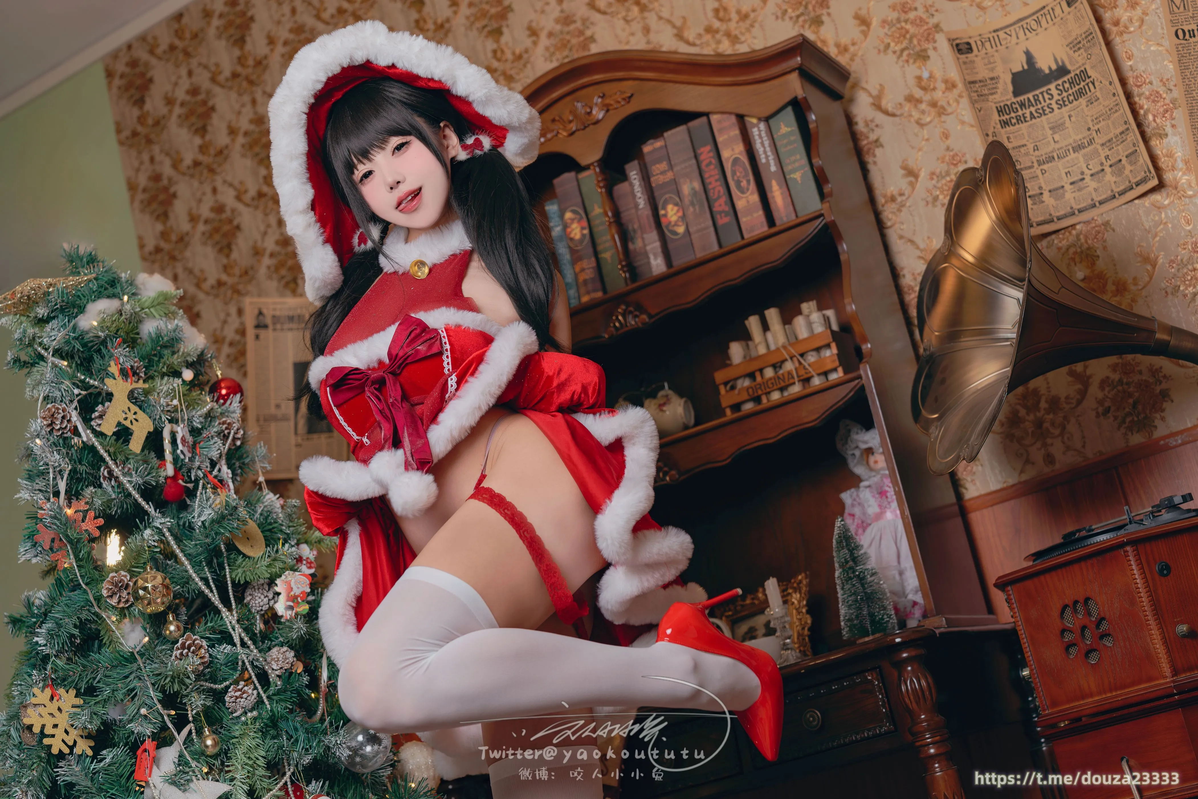 NO143十二月作品魔女圣诞夜71P1V167G1月7打赏群资源0106在线预览