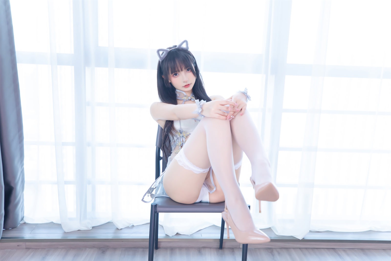 神楽坂真冬羞涩喵喵网红写真