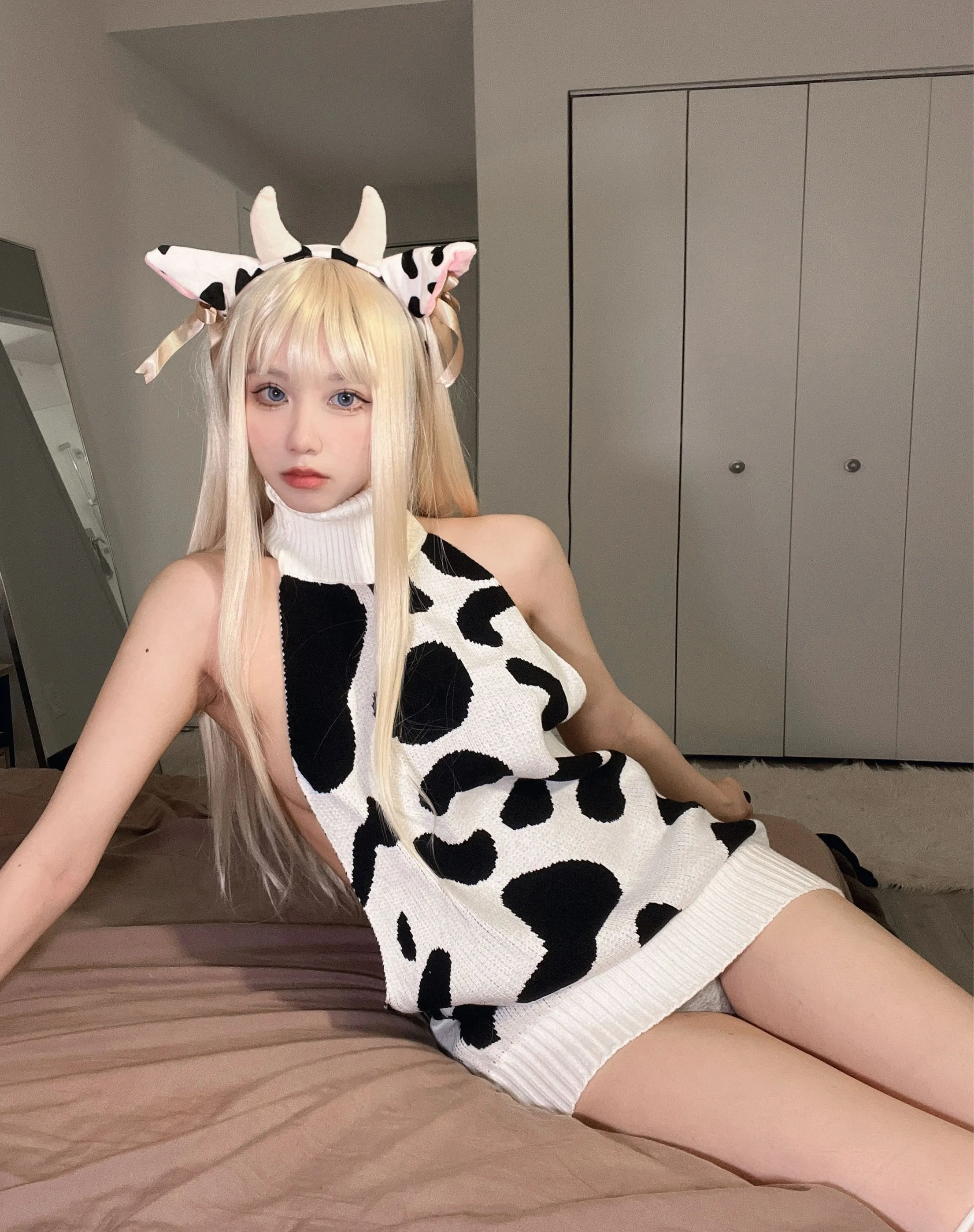 果咩酱w小奶牛33P1V287MB在线欣赏