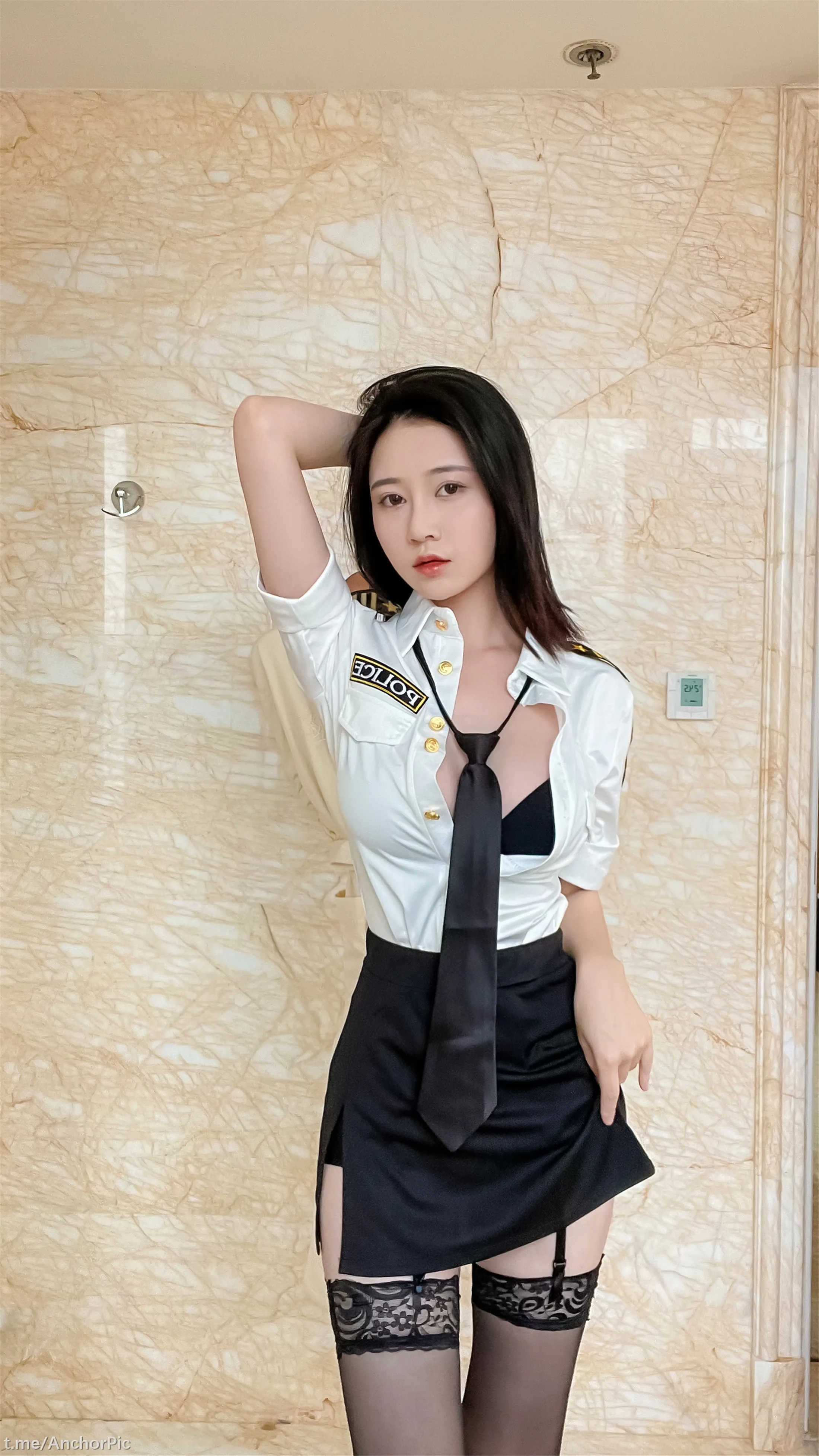年年涩女警82P0315人气合集
