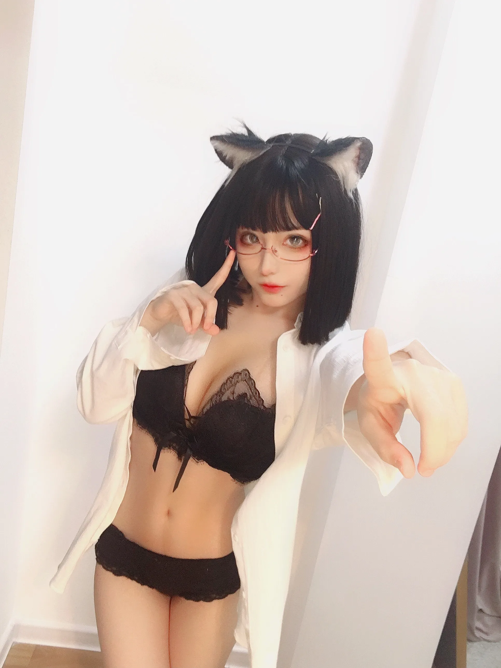 NO010猫报恩90P989MB完整合集