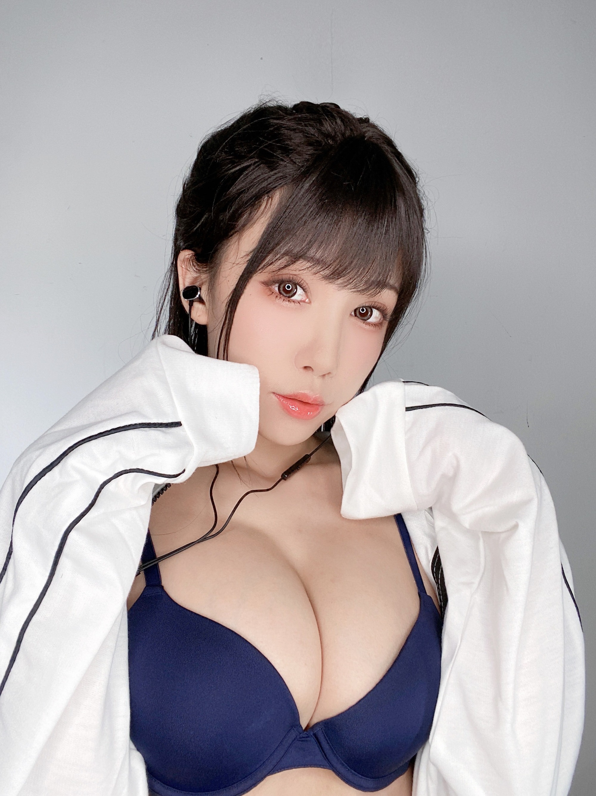 水淼aqua竞技泳装运动内衣自拍41P0109在线欣赏
