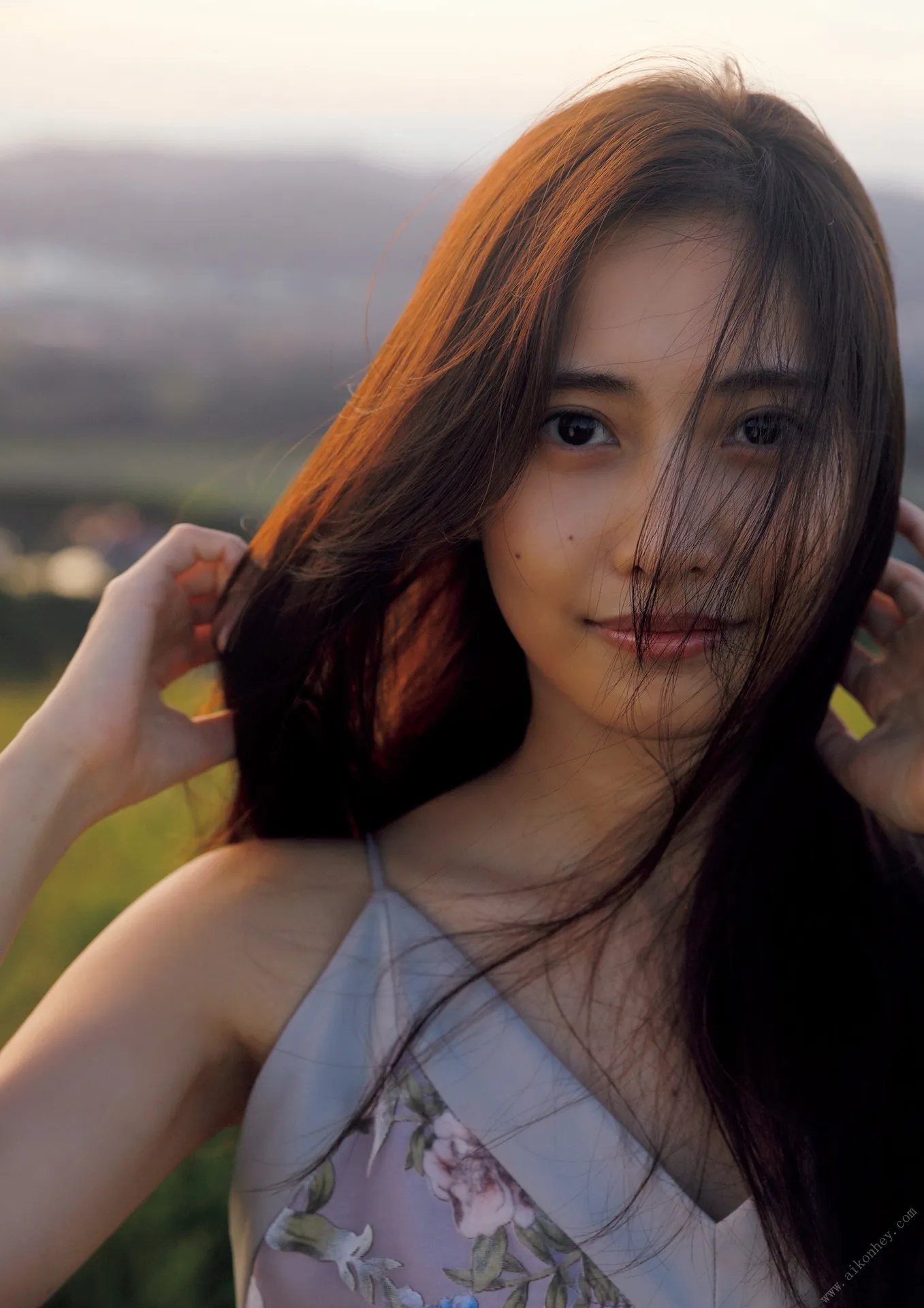 佐野ひなこ写真集COLORS週プレPHOTOBOOK145P1119完整版